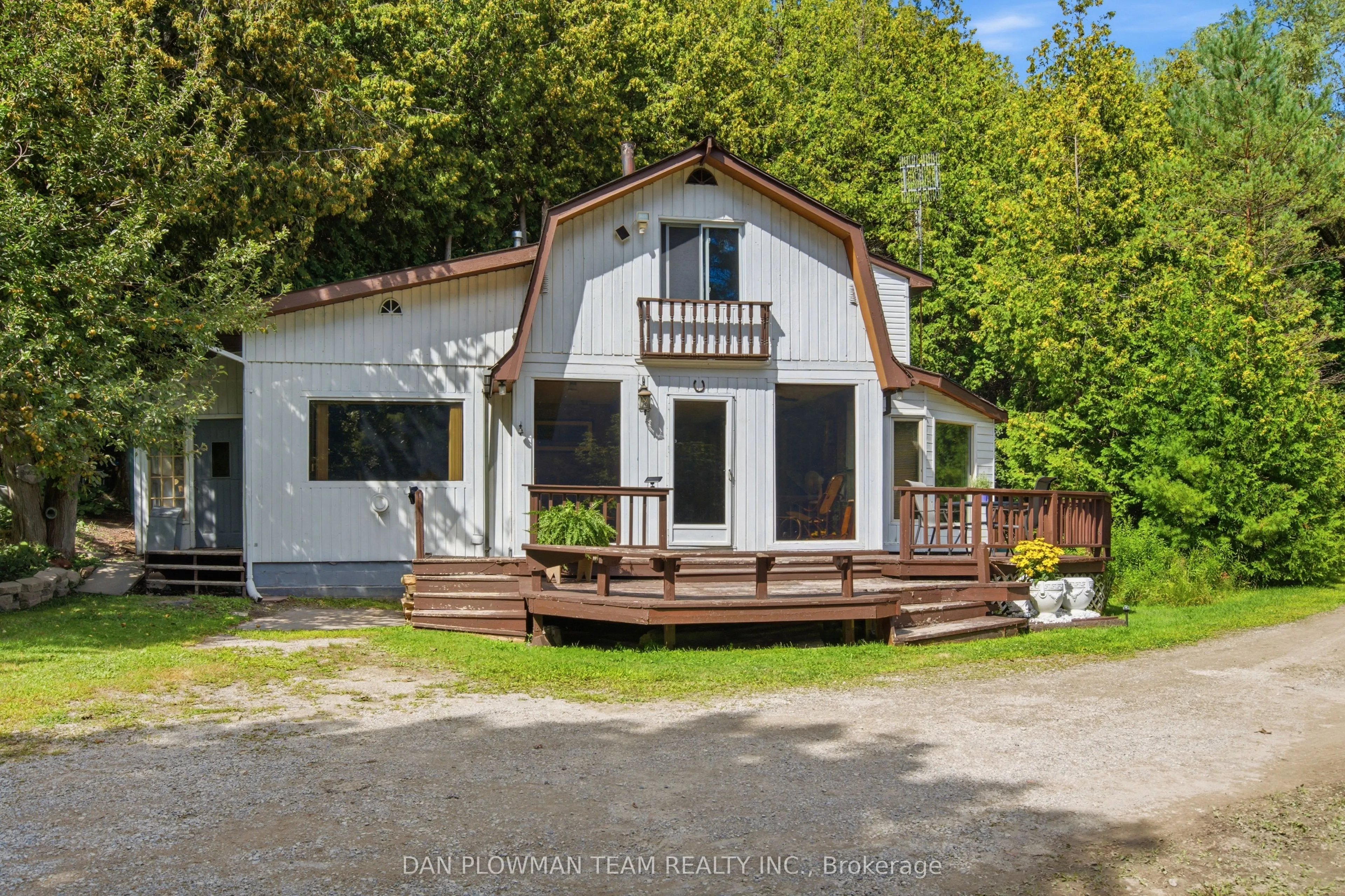 6458 Gibbs Road