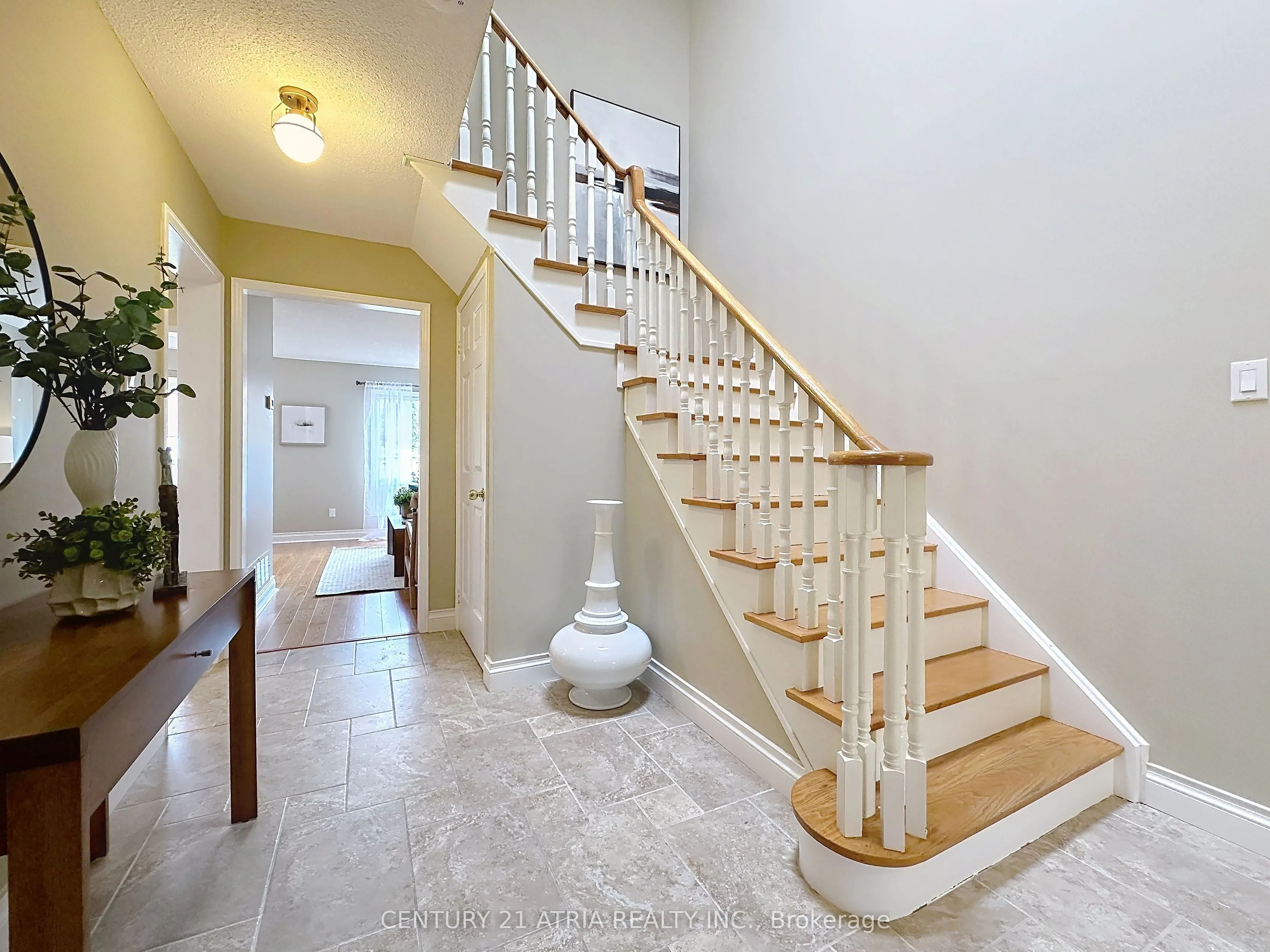 58 Danjohn Crescent