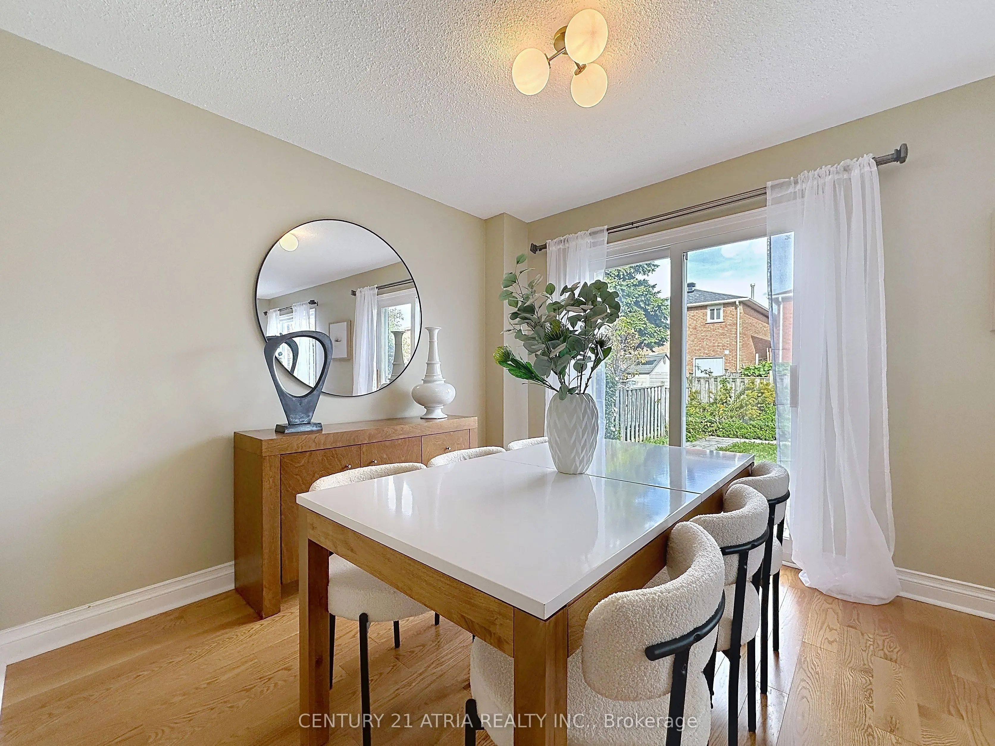 58 Danjohn Crescent
