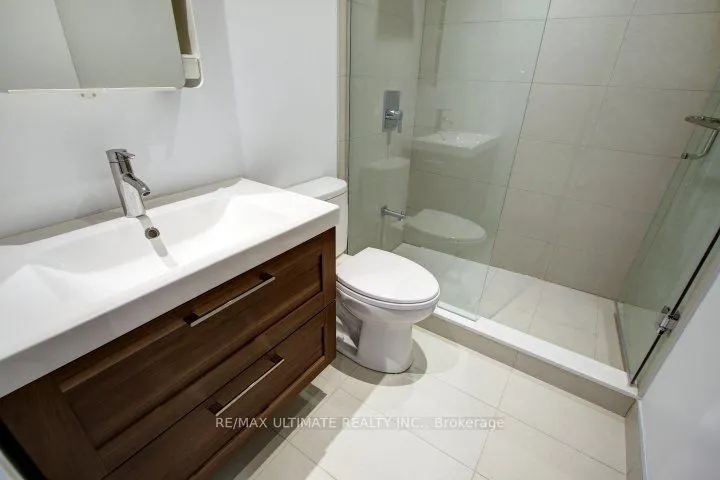 492 Danforth Avenue #2