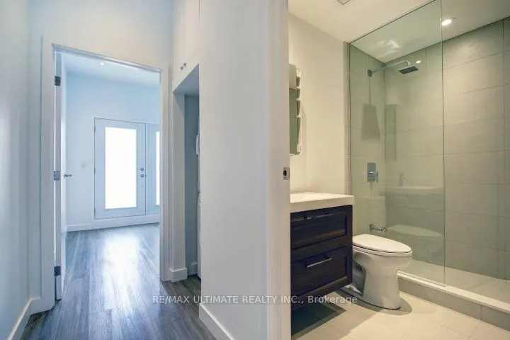 492 Danforth Avenue #2