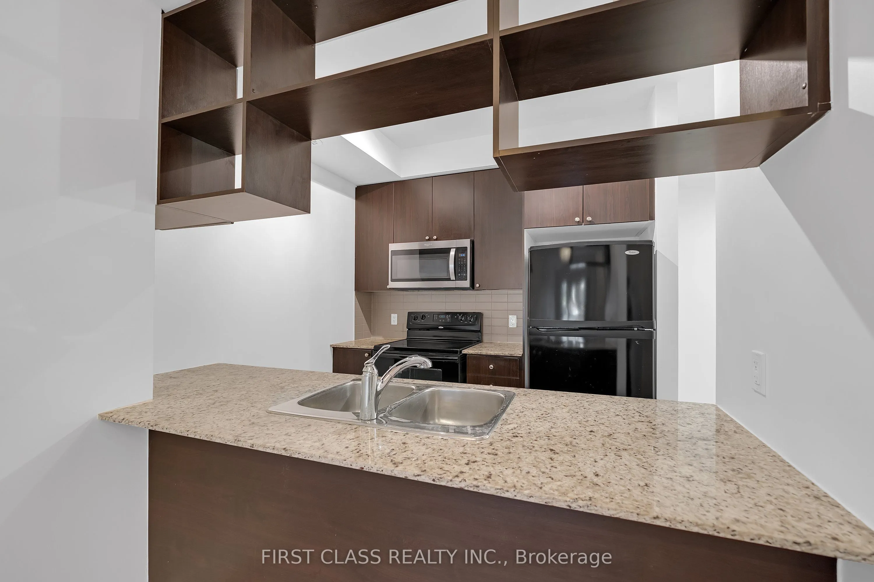 310 Village Green Square #14
