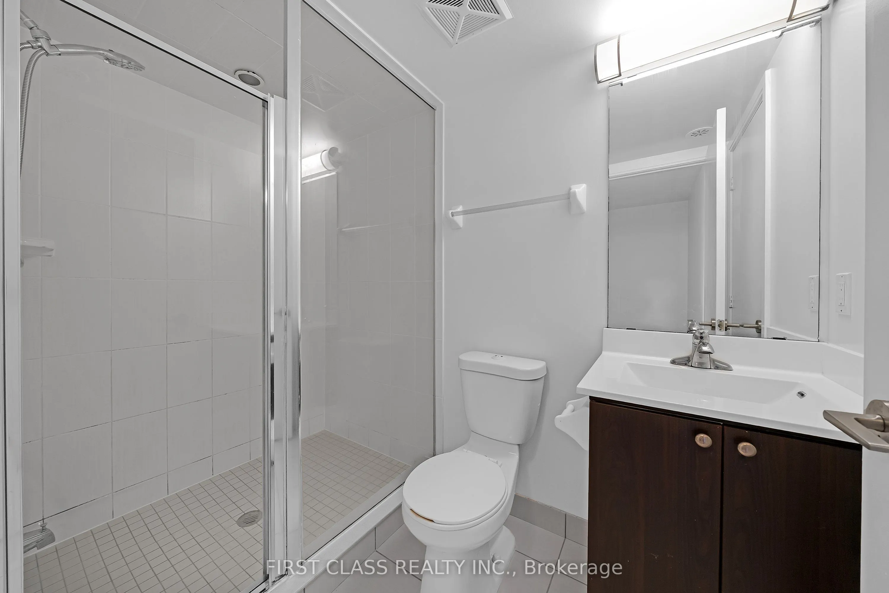 310 Village Green Square #14