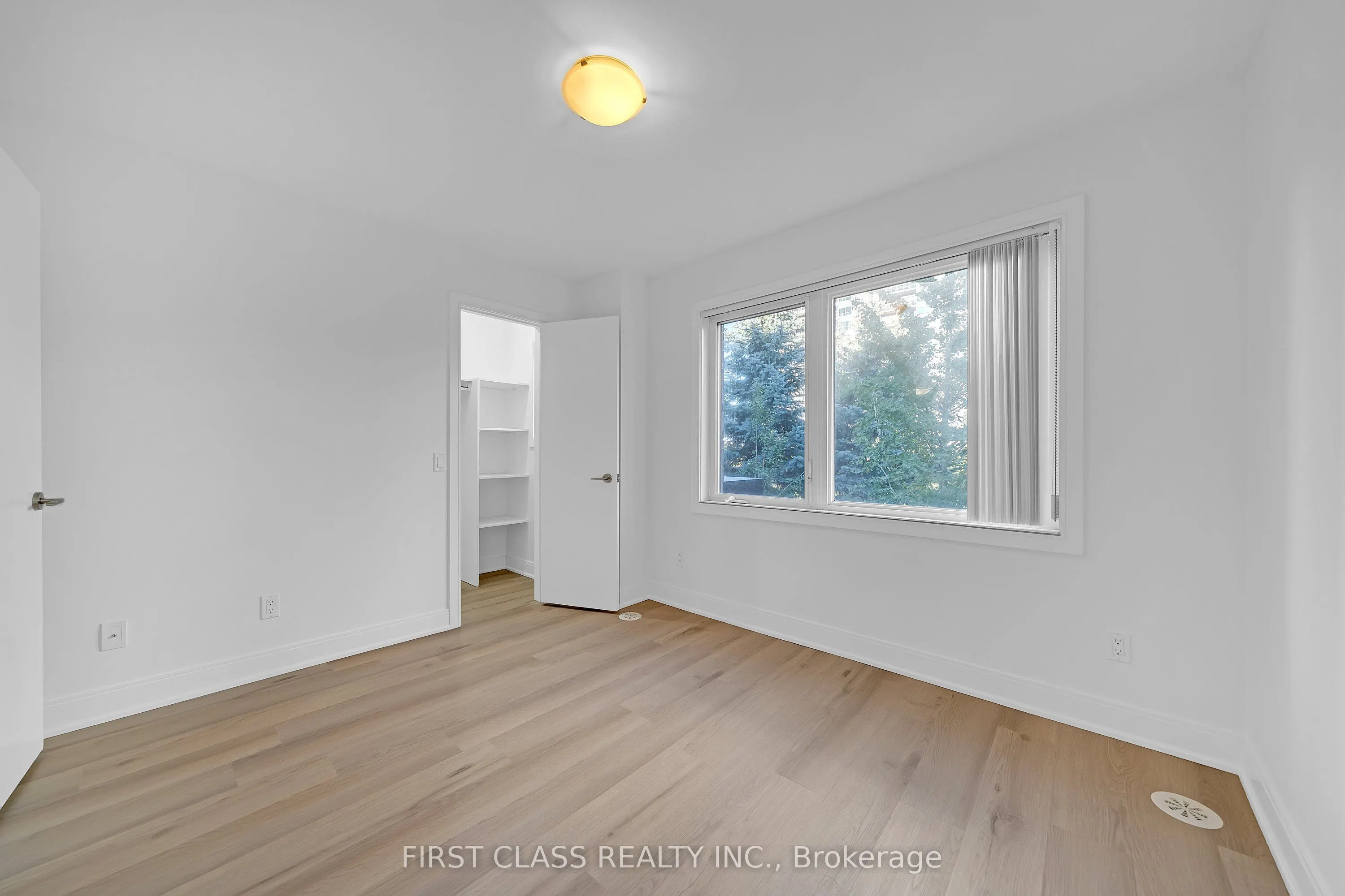 310 Village Green Square #14