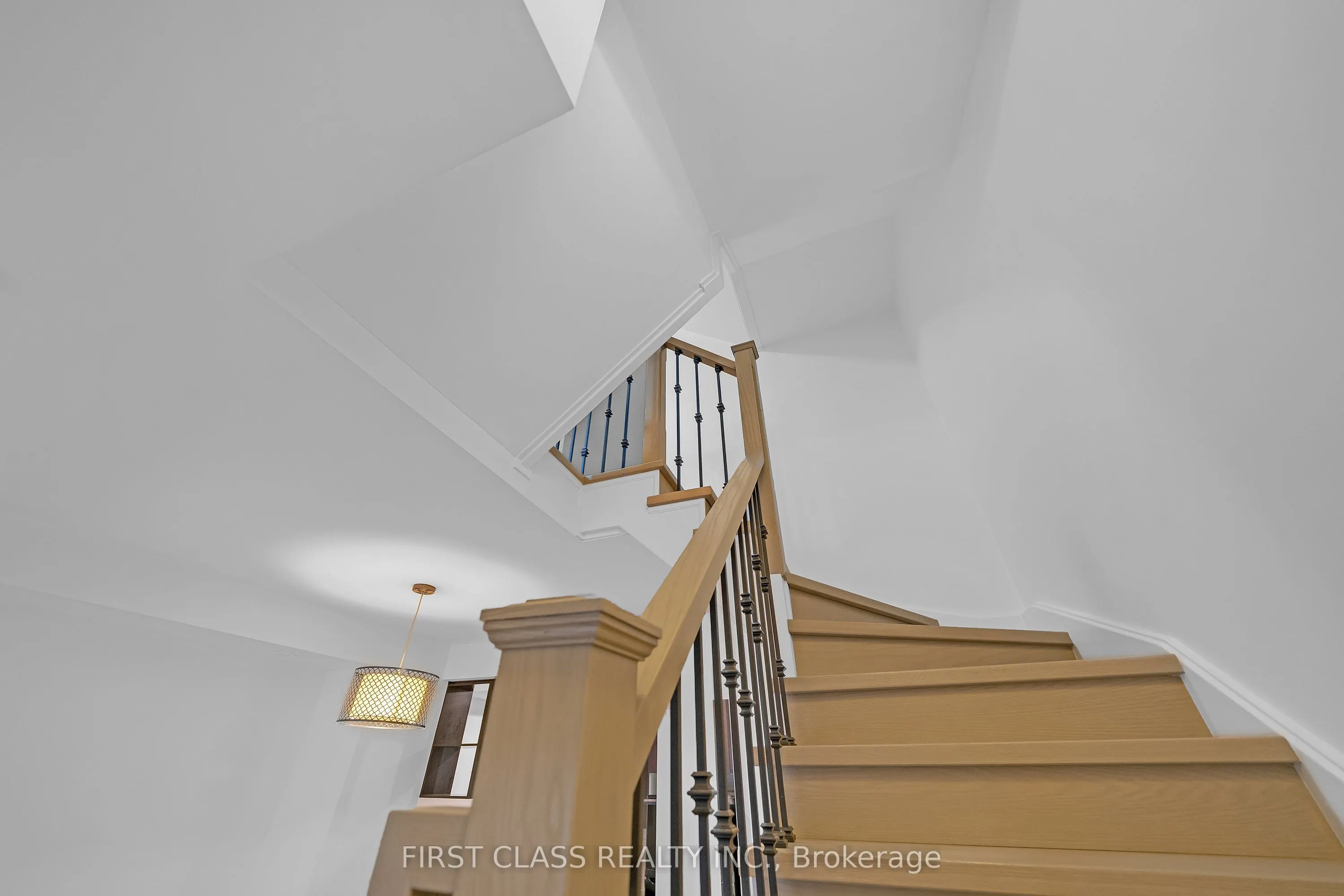 310 Village Green Square #14