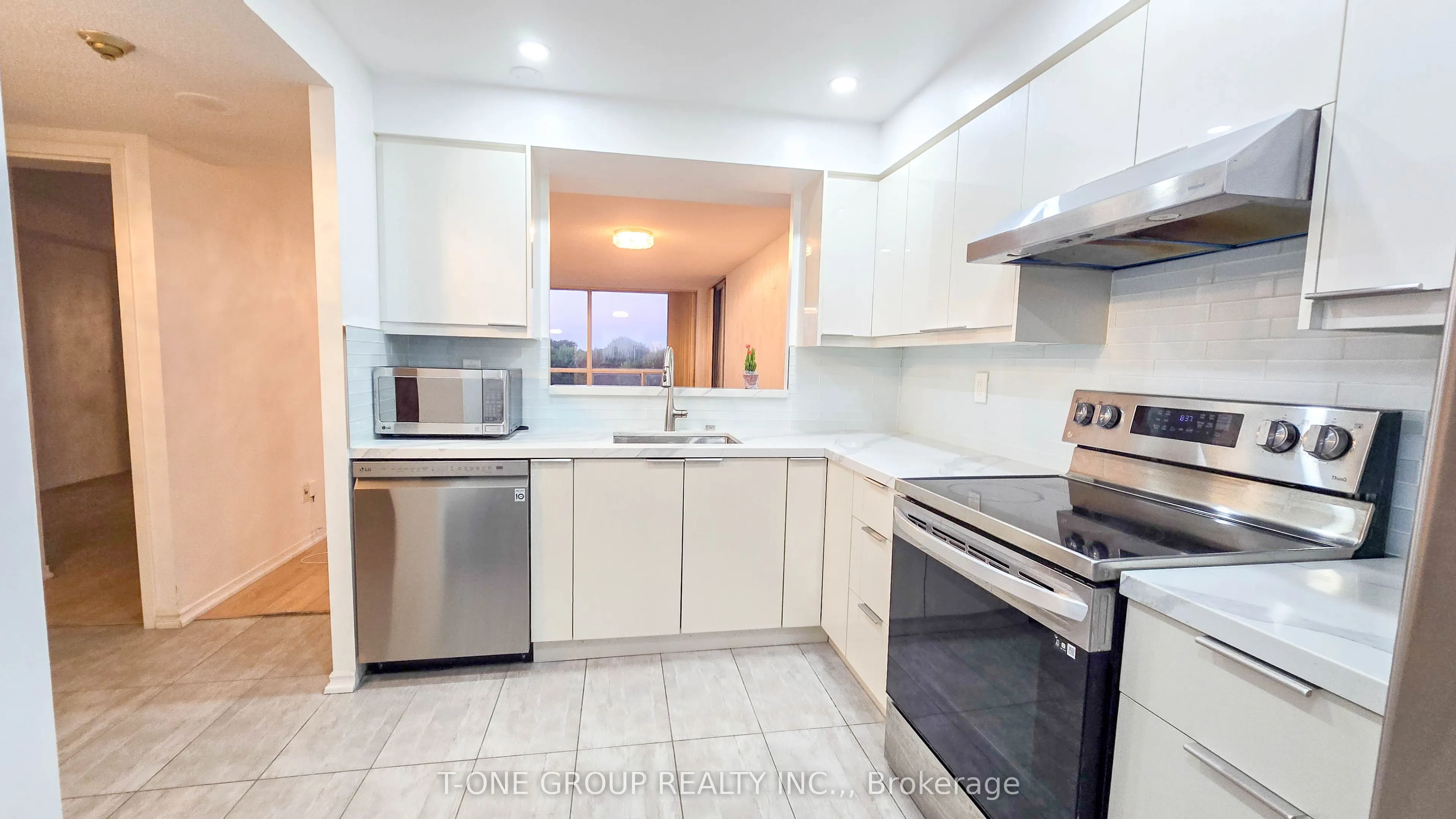 4725 Sheppard Avenue E #516