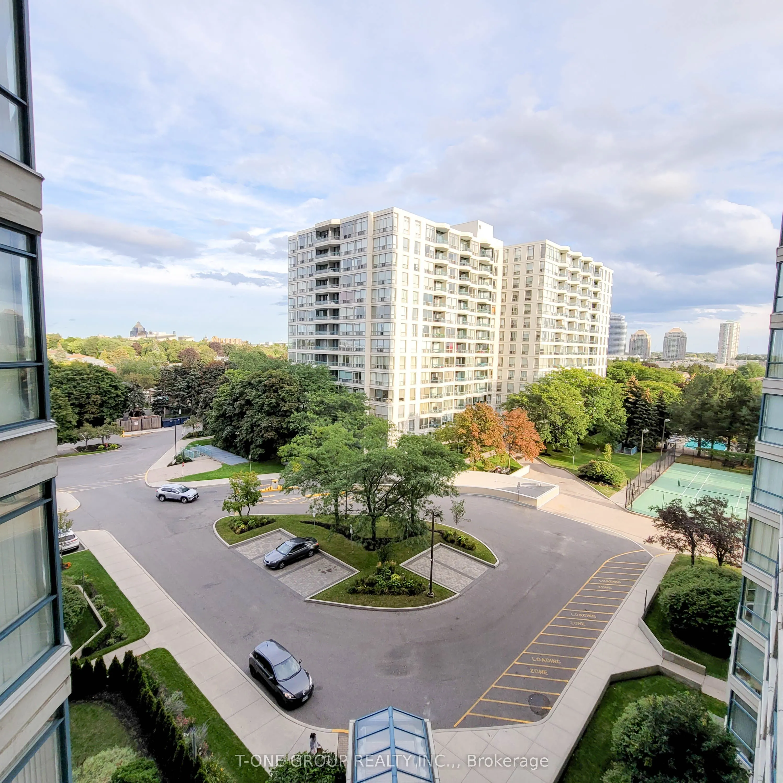 4725 Sheppard Avenue E #516