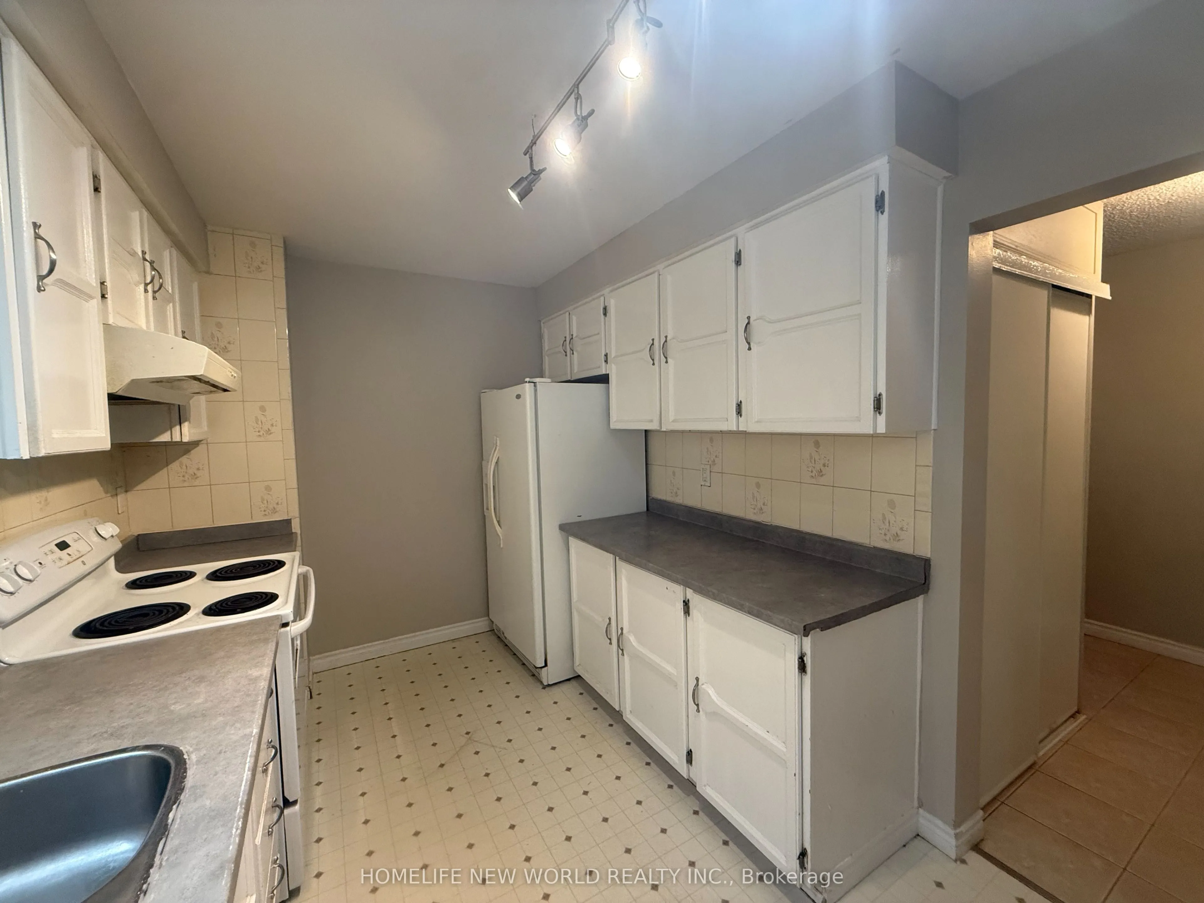 12 Jacob Drive #Main, Lower