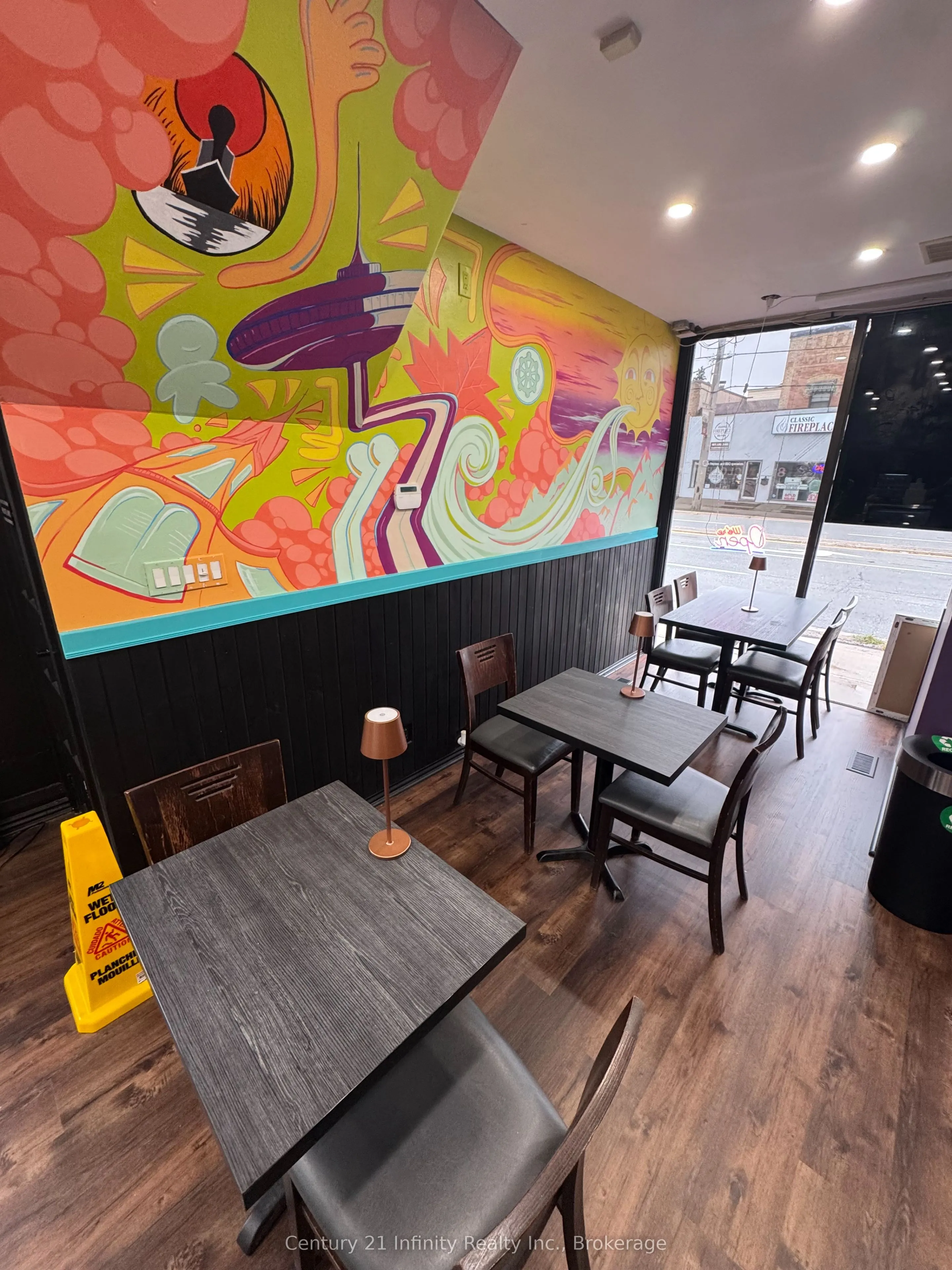 605 Kingston Road W
