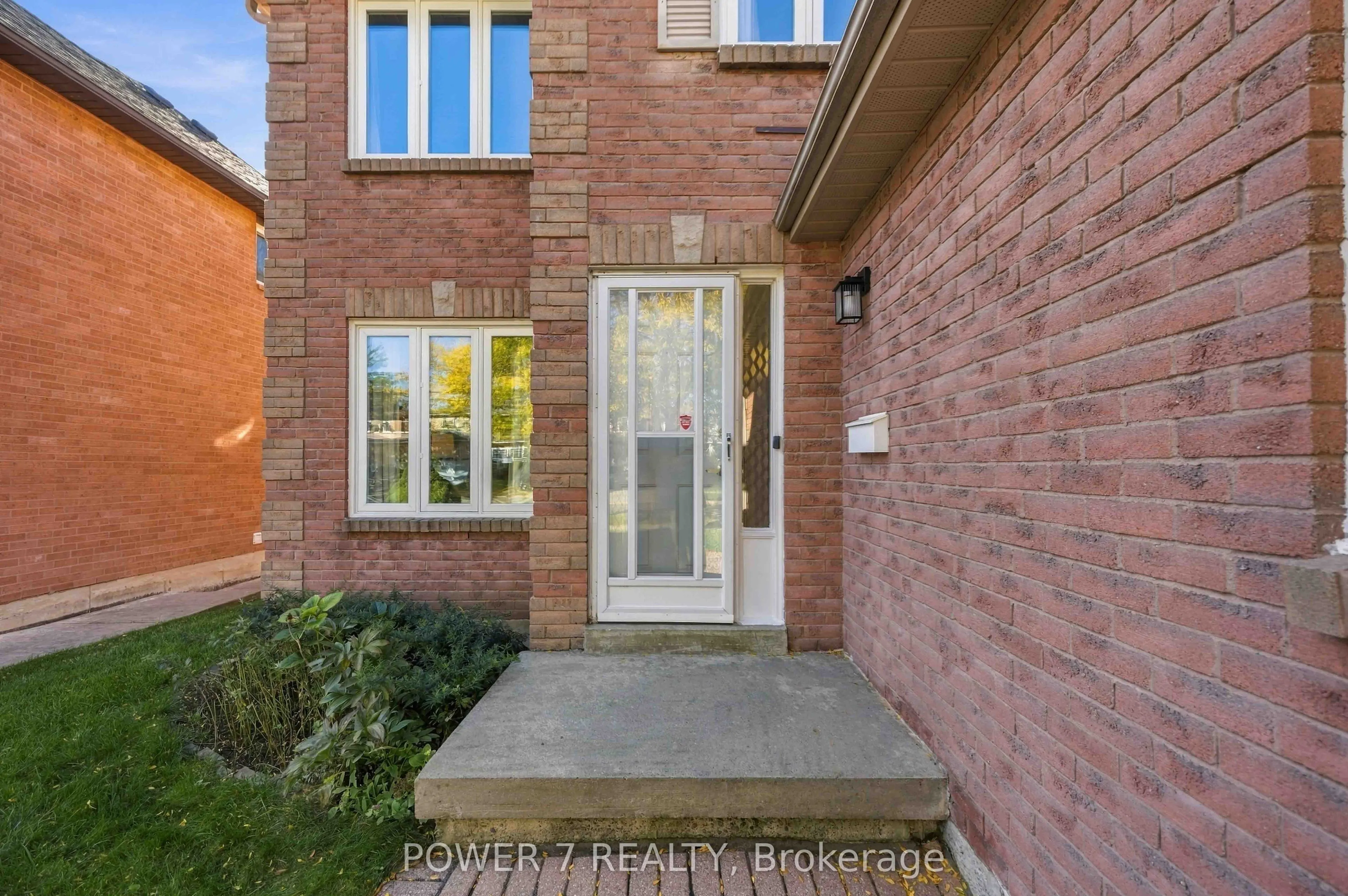 98 Sullivan Drive