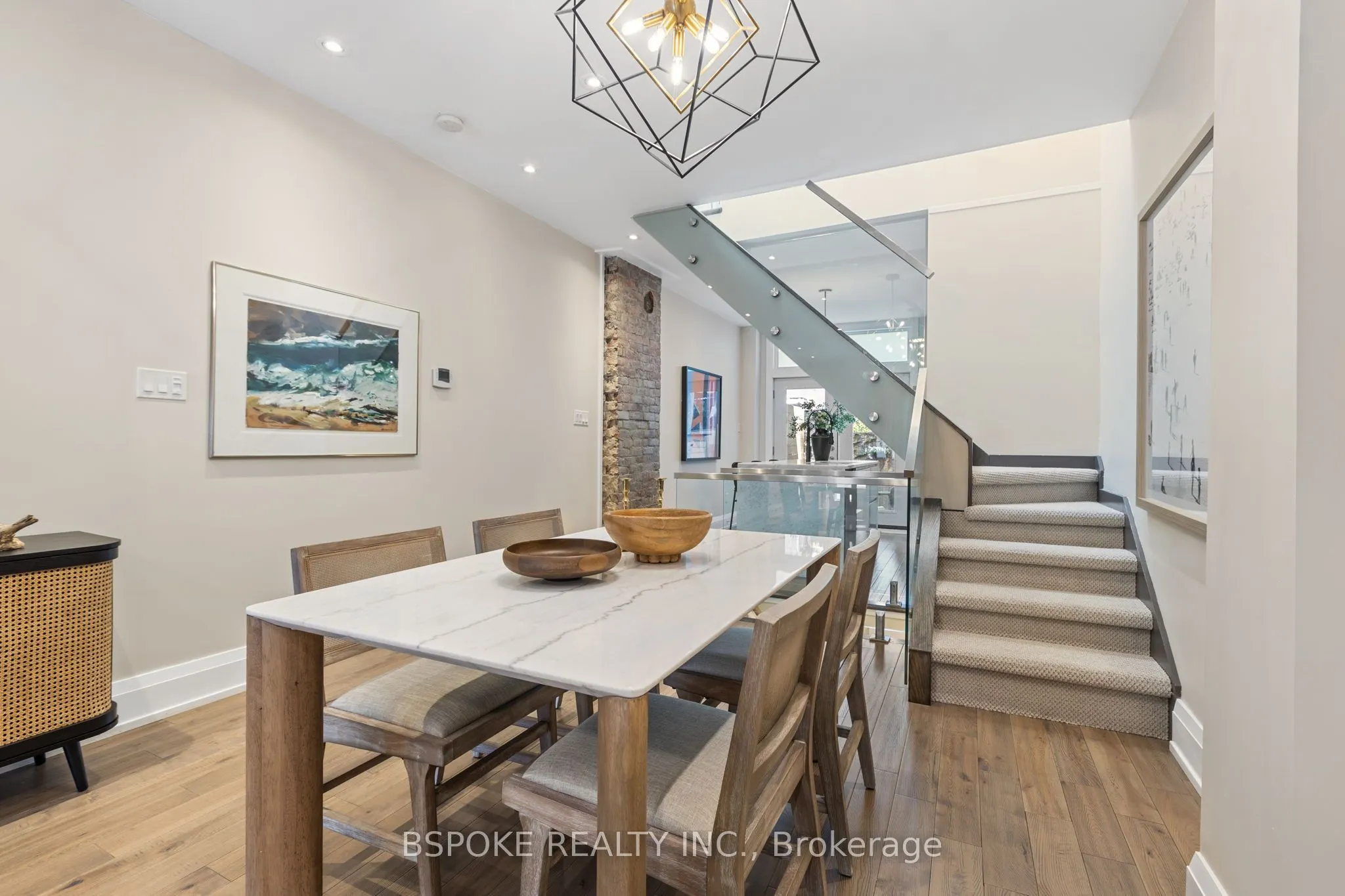 75 Laing Street