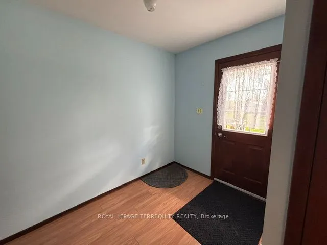 320 Myrtle Road E