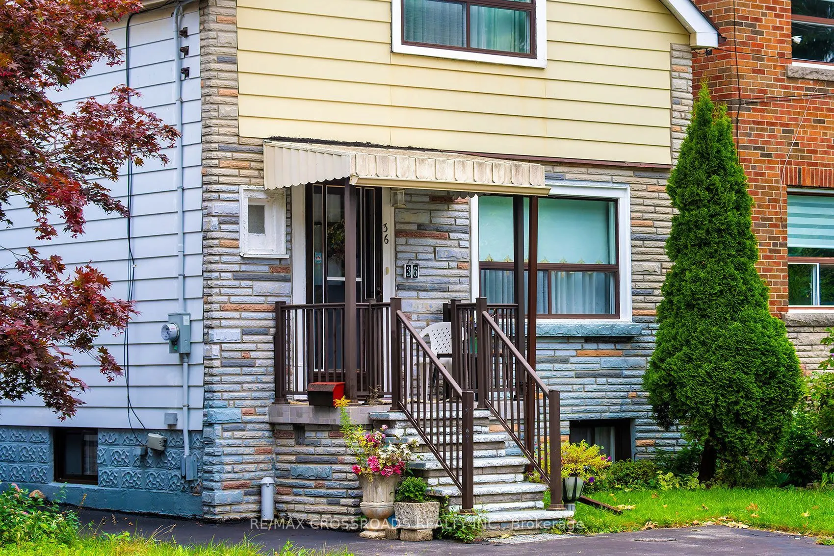 36 Mcdonald Avenue