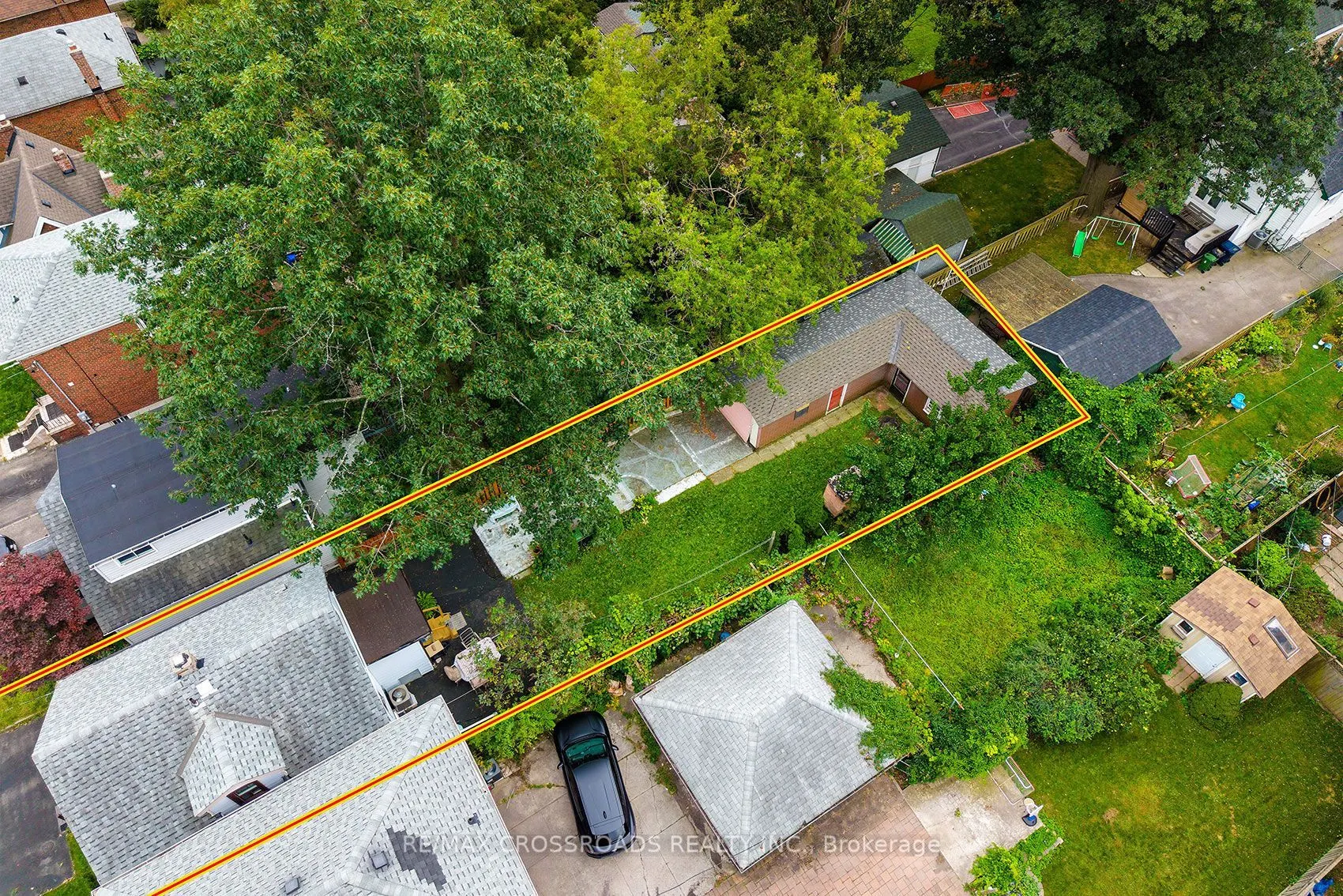 36 Mcdonald Avenue