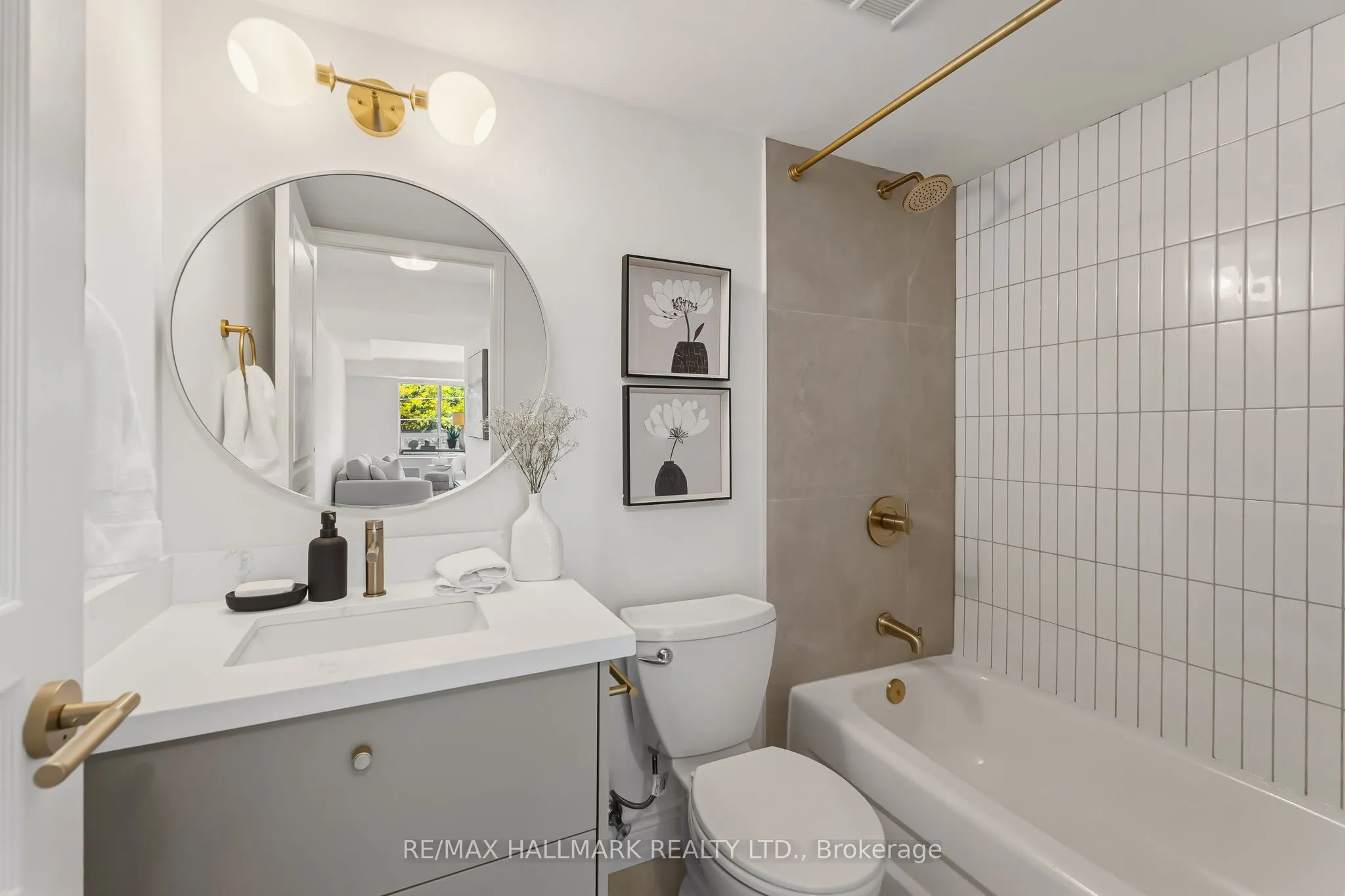 1797 Queen Street E #404