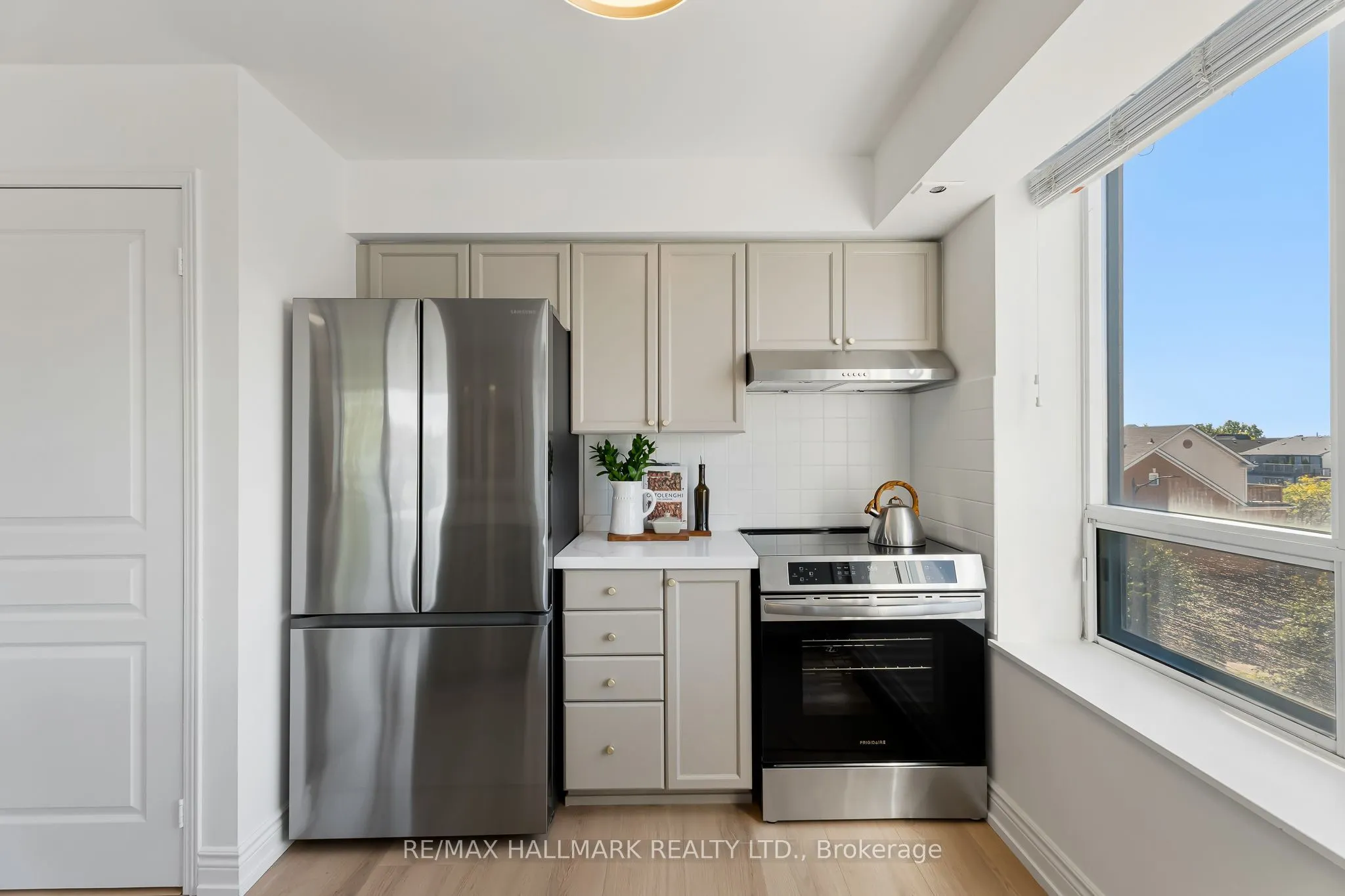 1797 Queen Street E #404