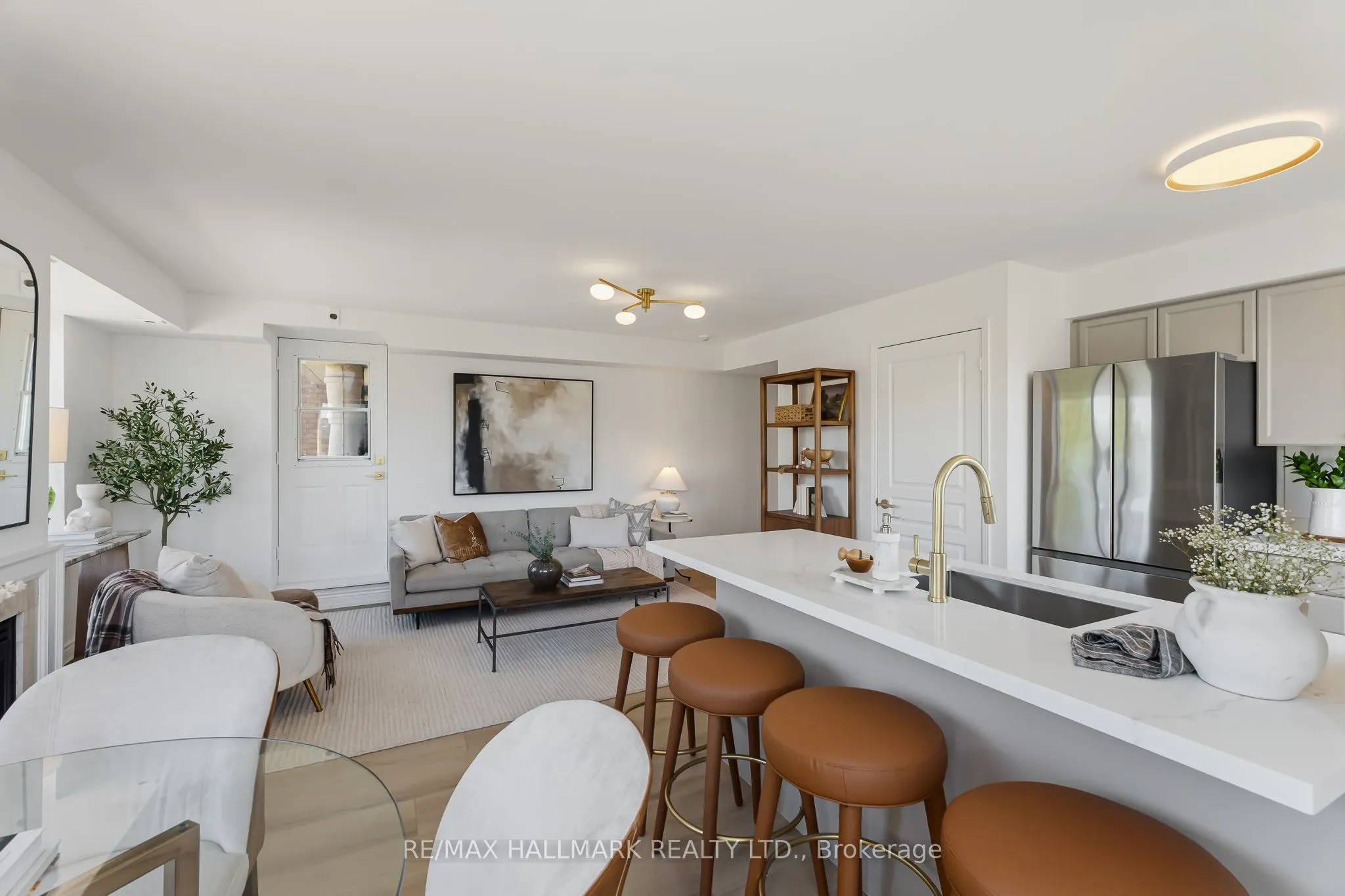 1797 Queen Street E #404