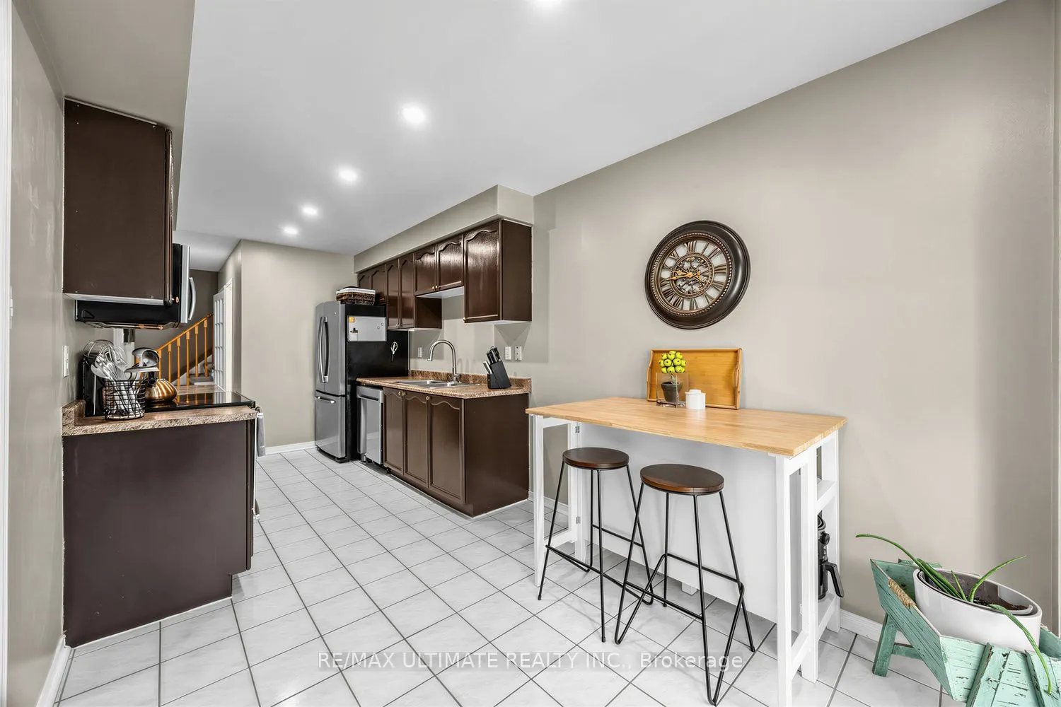 42 Landerville Lane