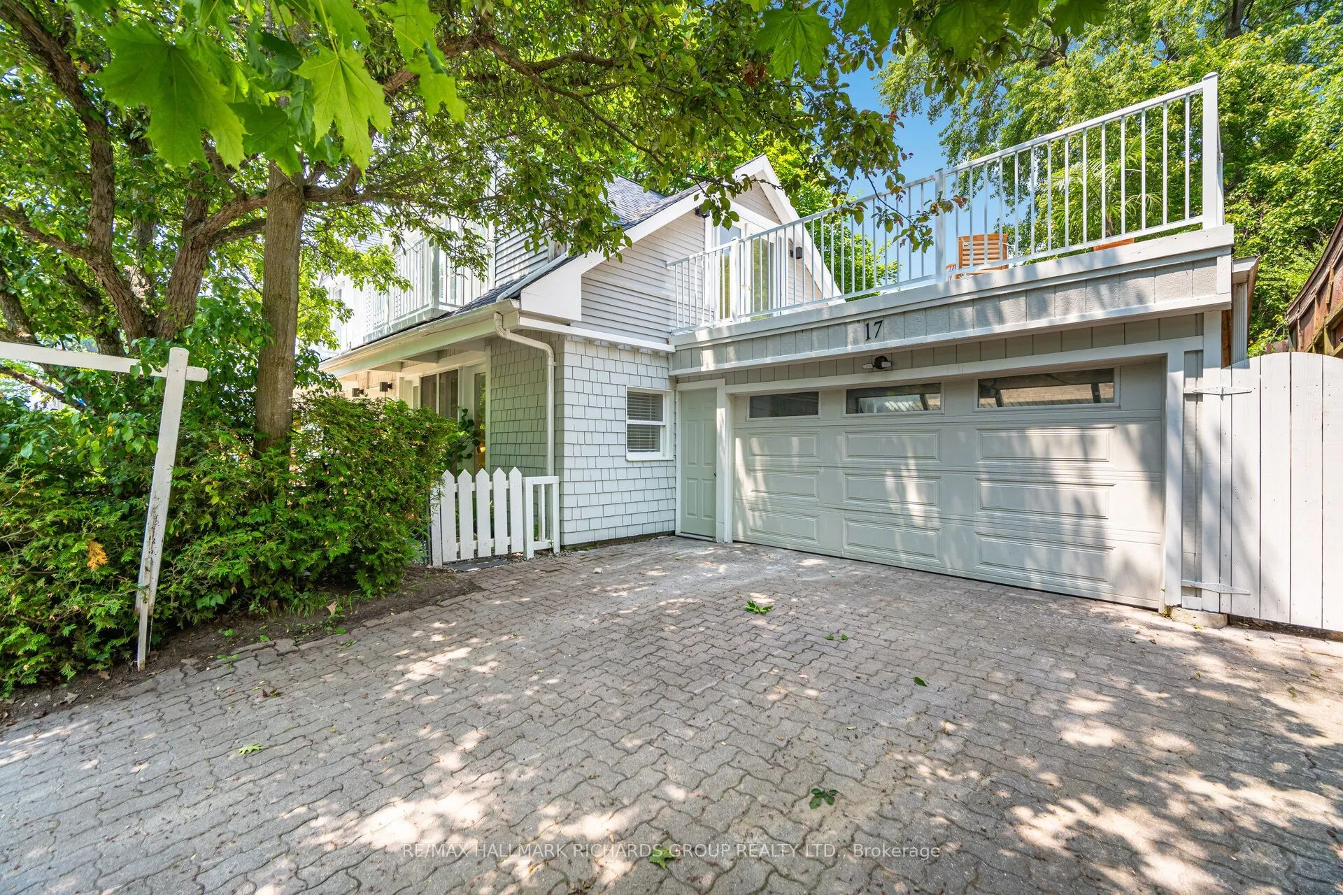 17 Maclean Avenue