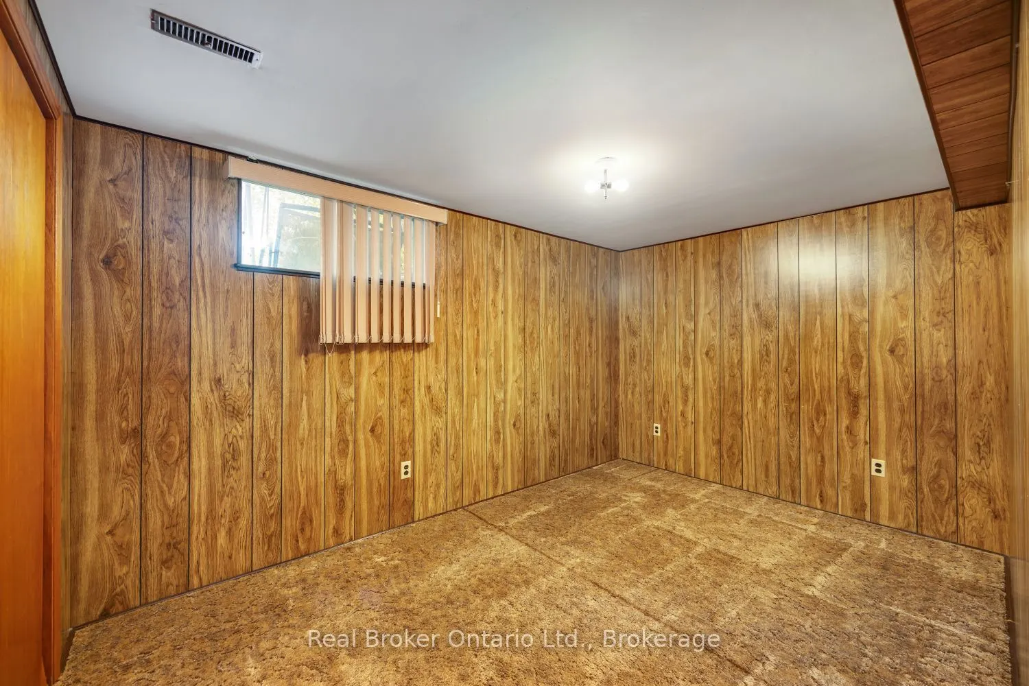 919 Exeter Street