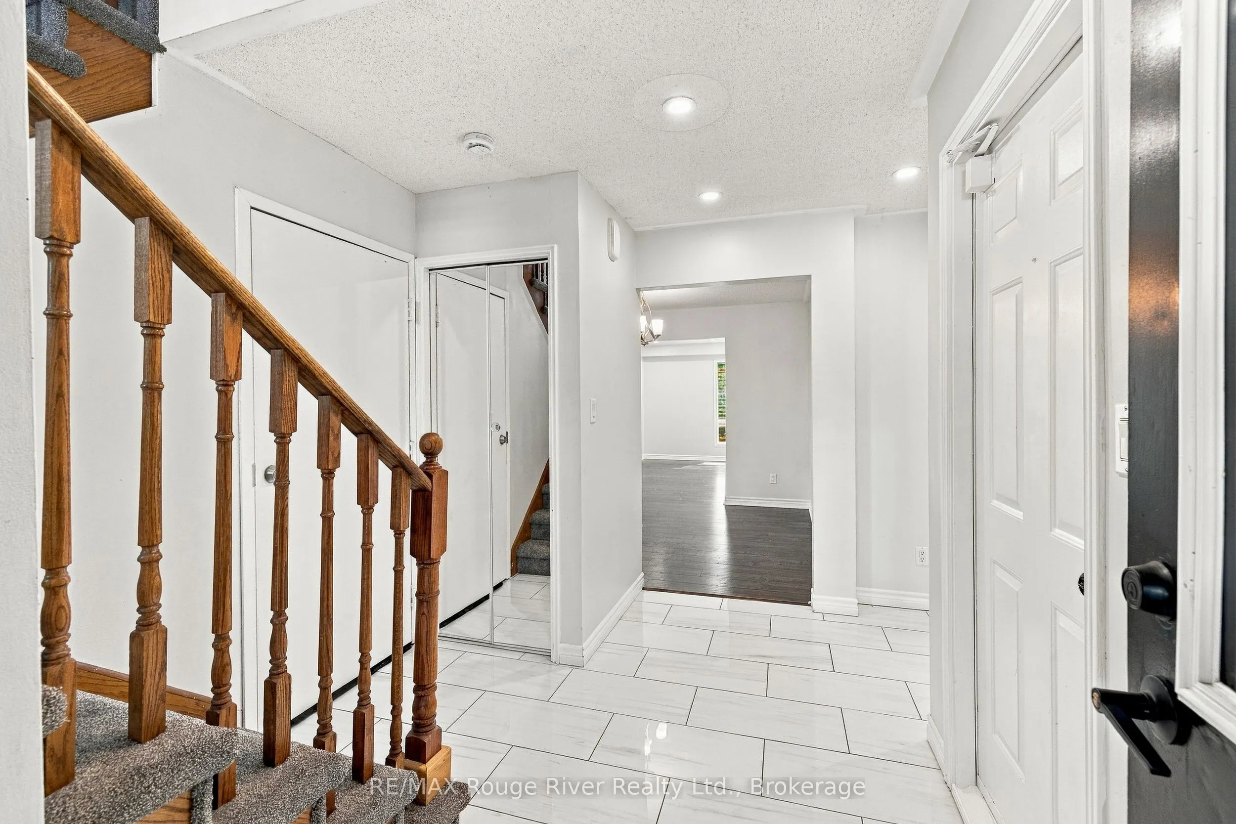 95 B Concession Street E