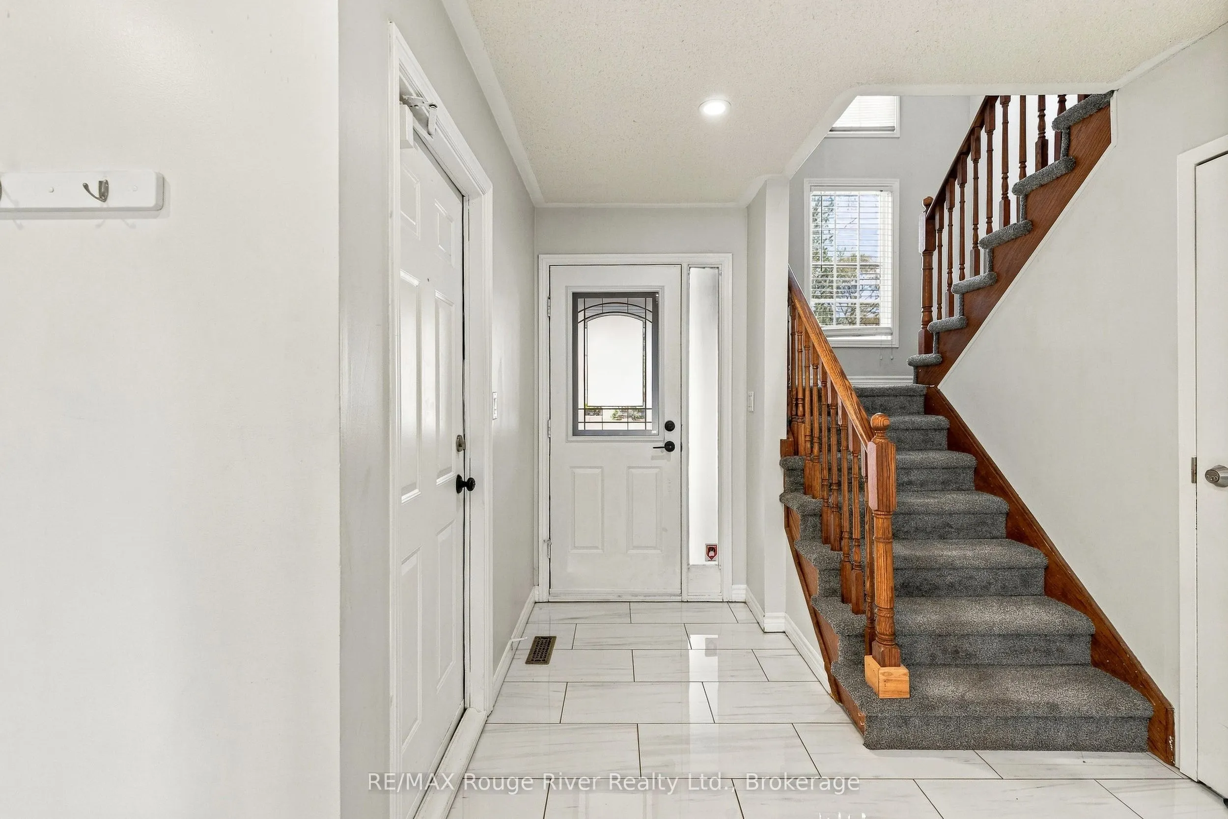95 B Concession Street E