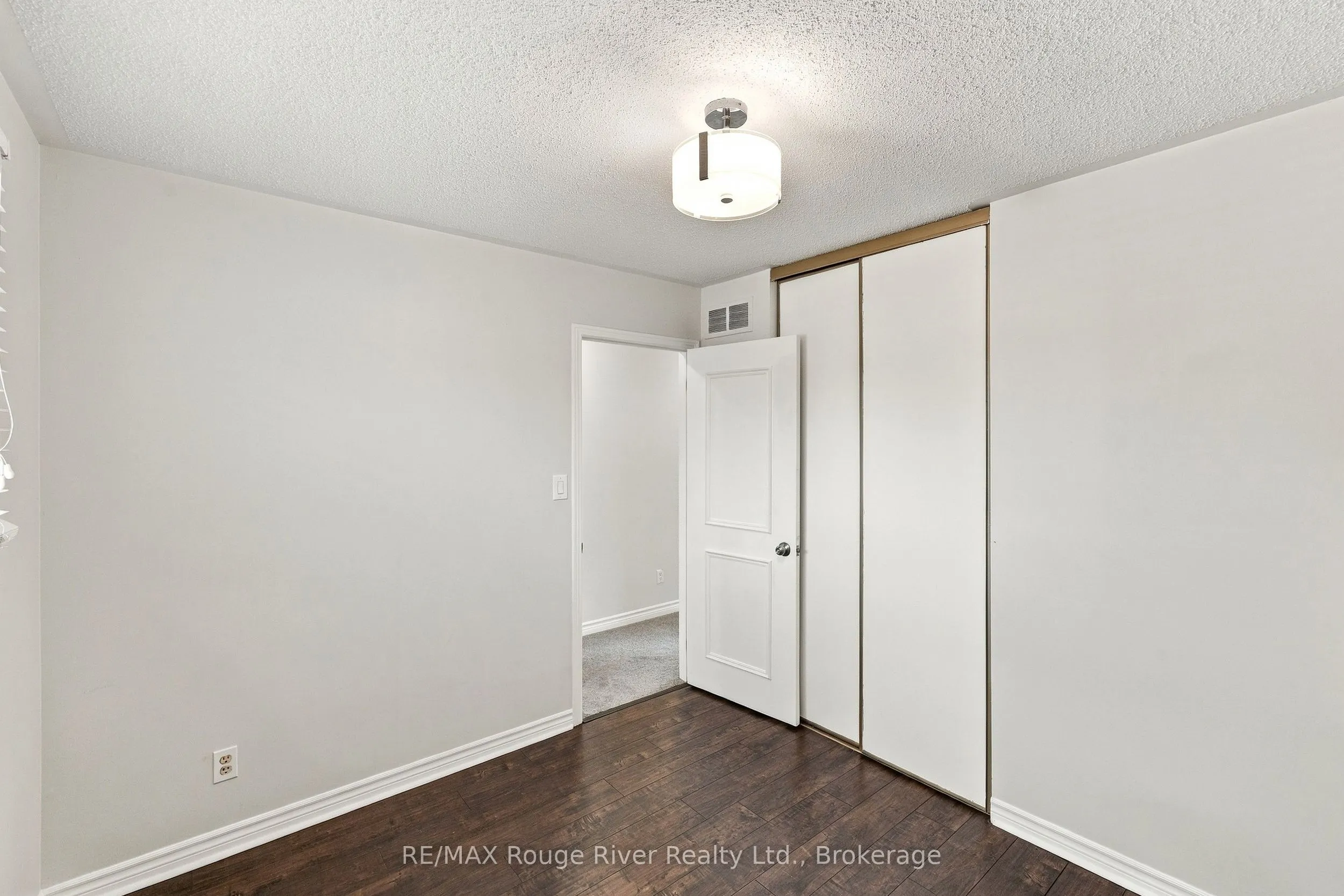 95 B Concession Street E