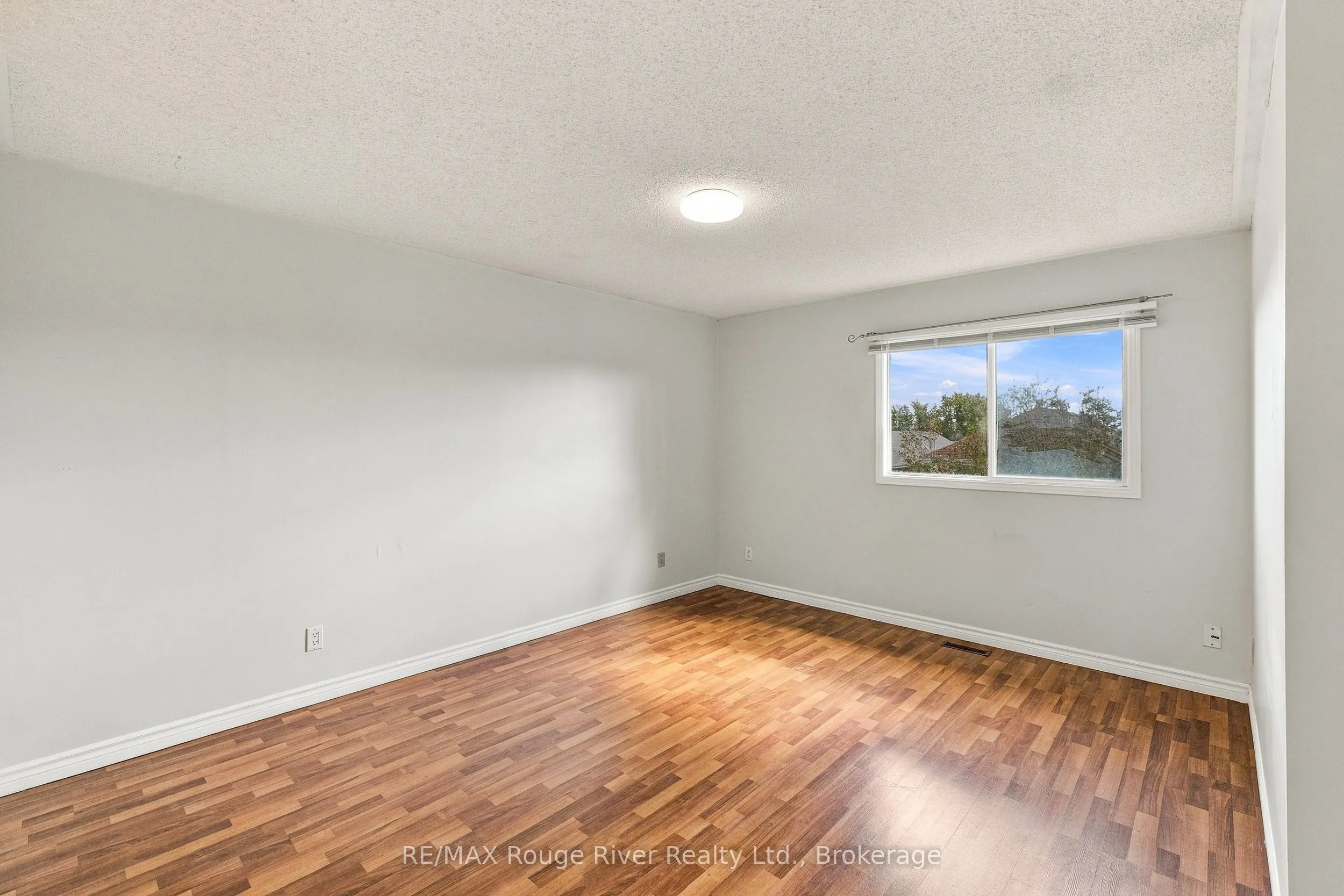 95 B Concession Street E