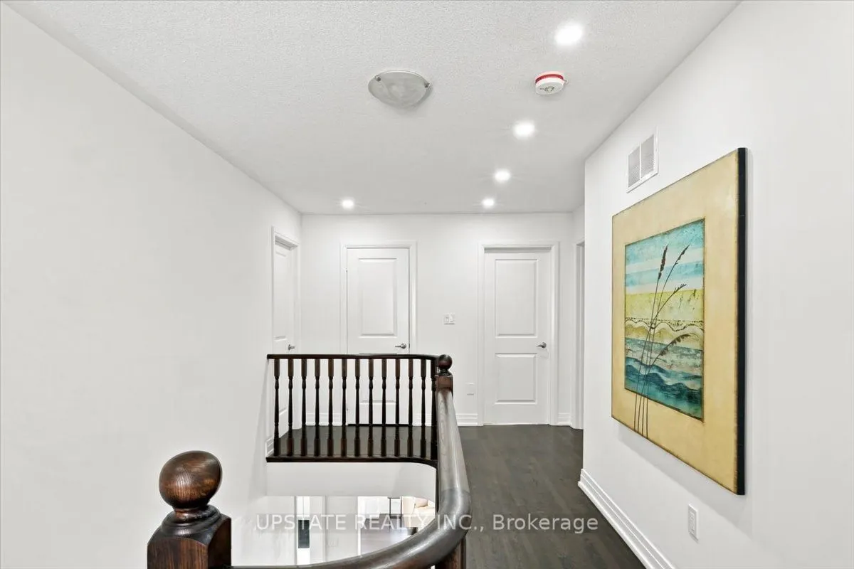 18 Blenheim Circle
