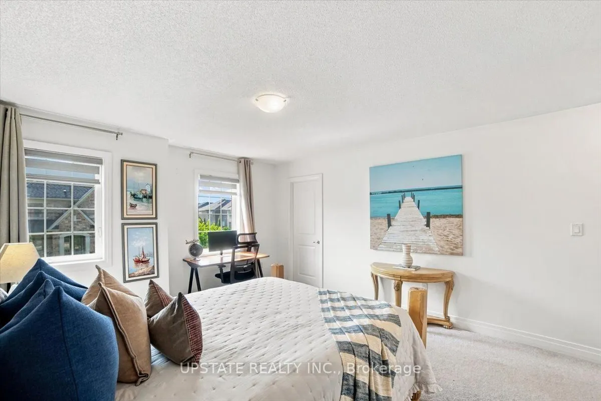 18 Blenheim Circle
