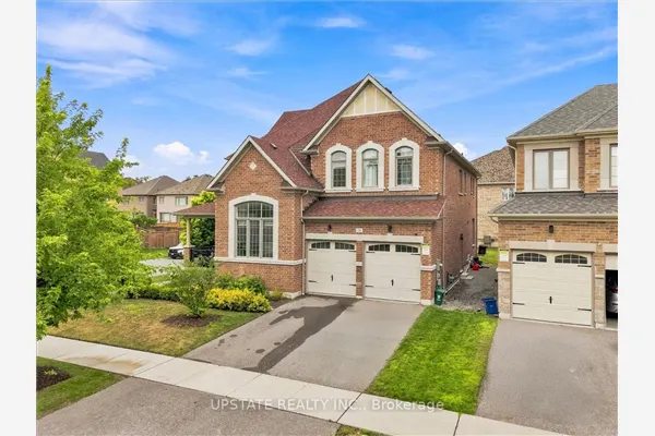 18 Blenheim Circle