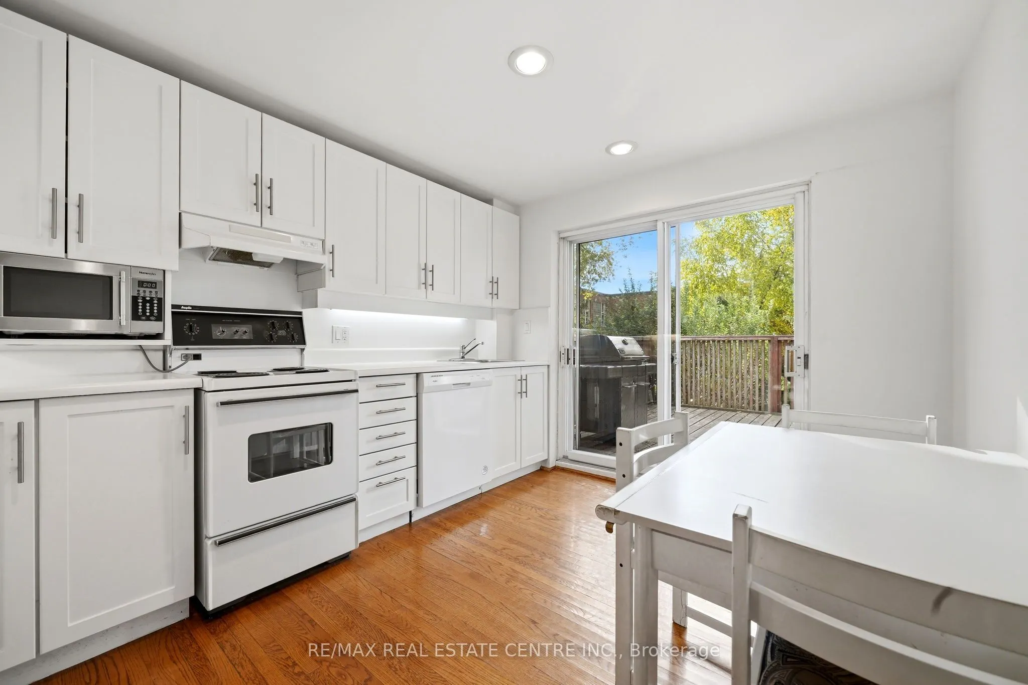 71 Lyall Avenue