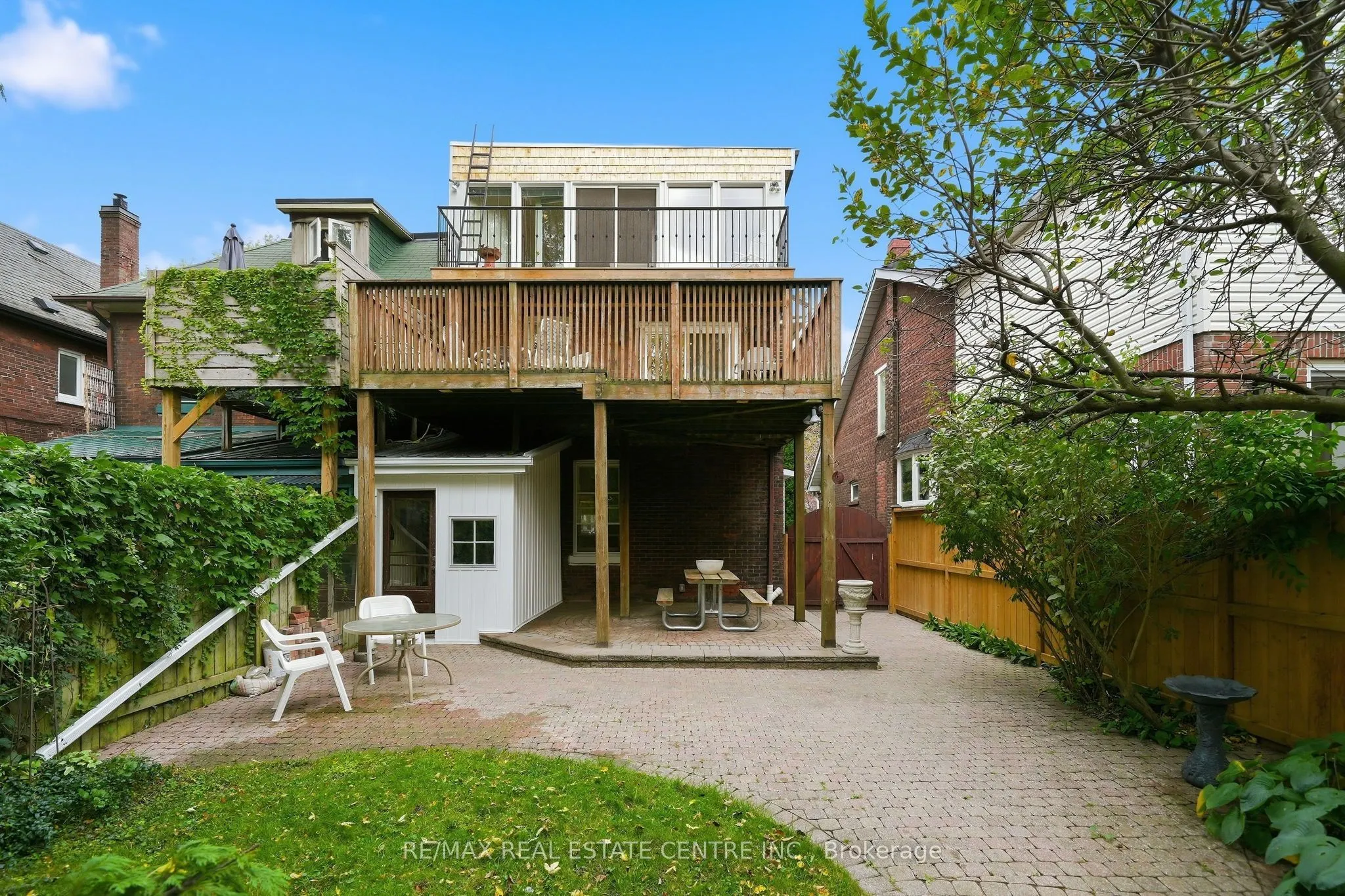 71 Lyall Avenue