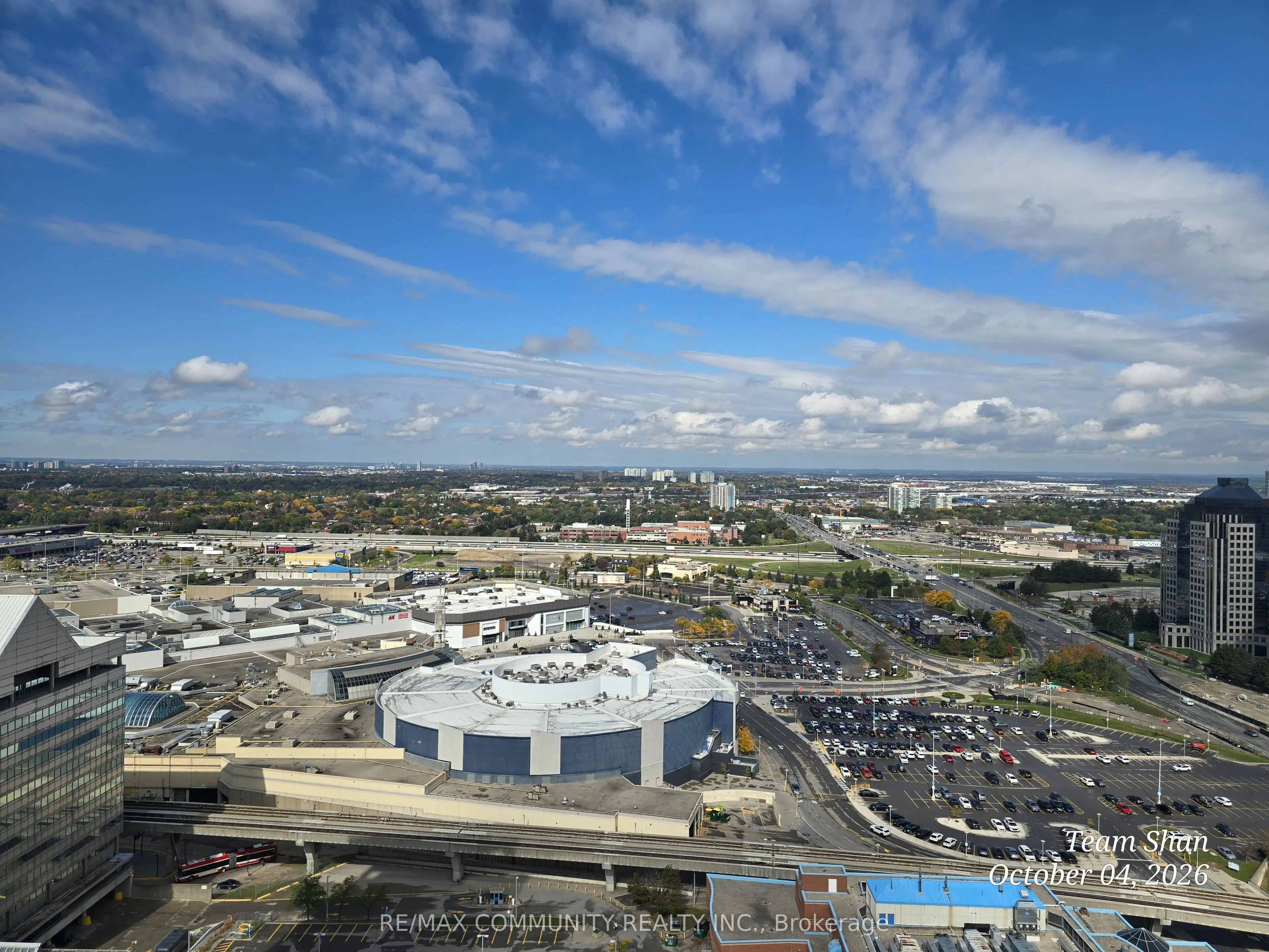 25 Town Centre Court #LPH01
