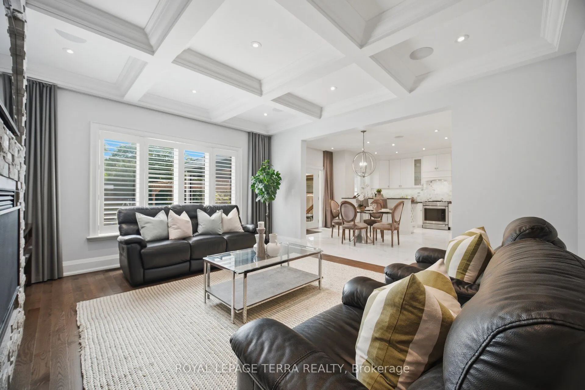 27 Minford Avenue
