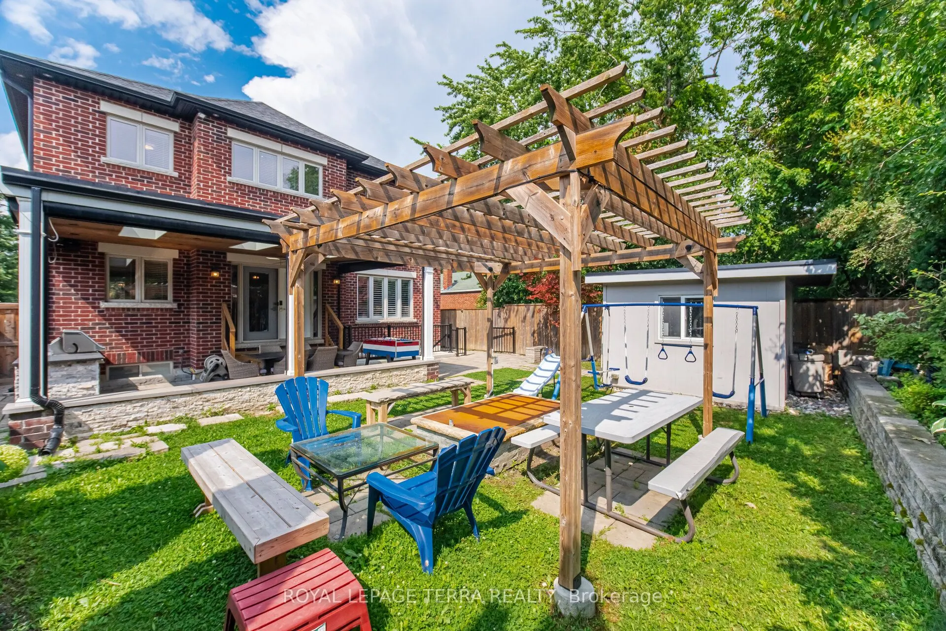 27 Minford Avenue
