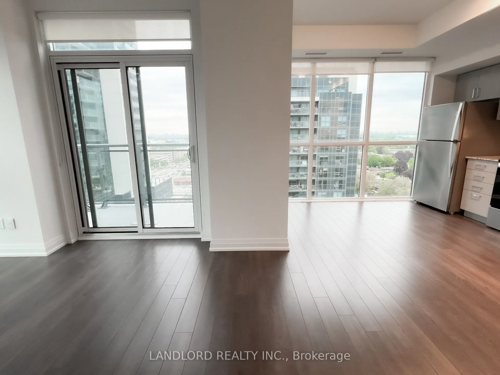 10 Meadowglen Place #1202