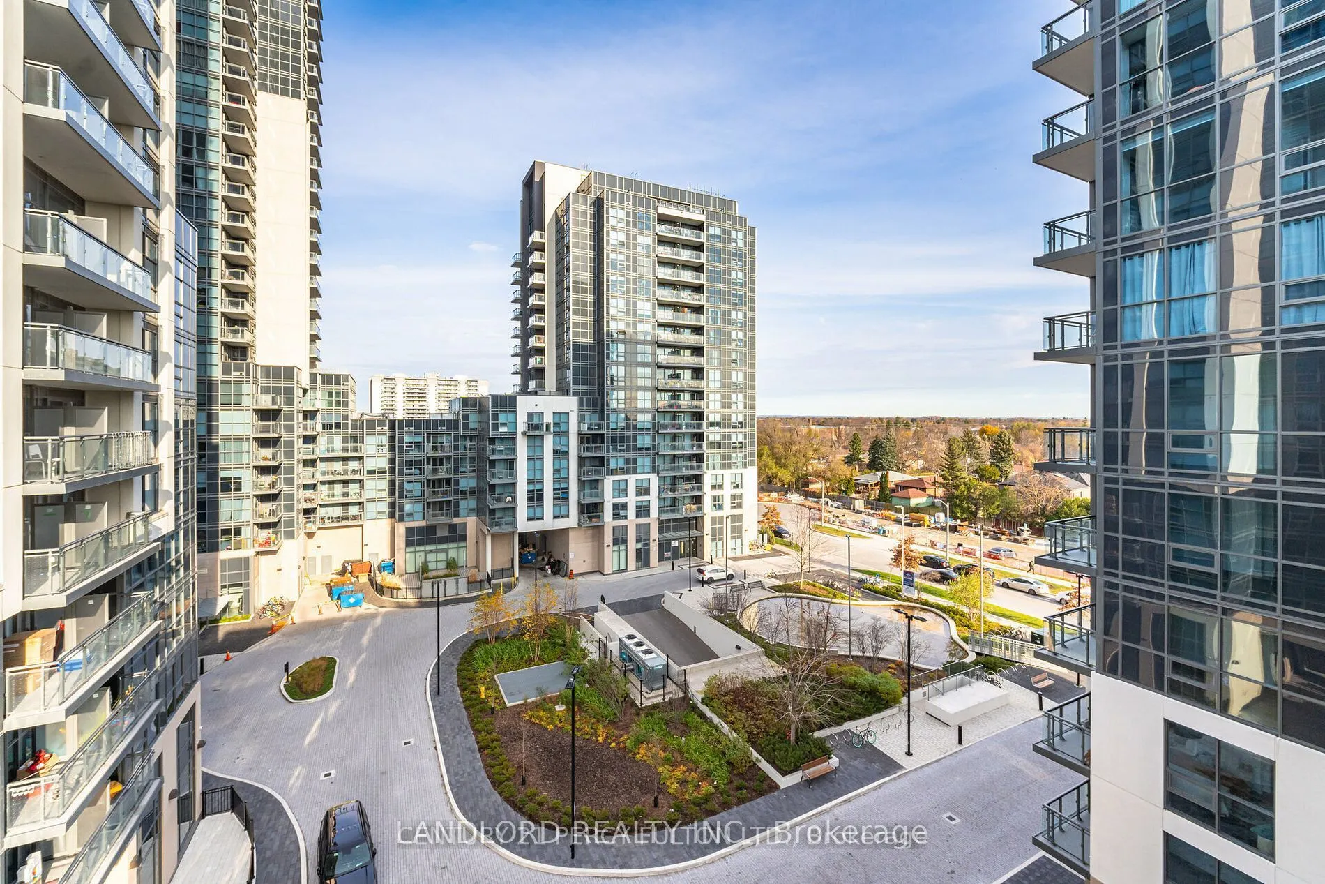 10 Meadowglen Place #1202