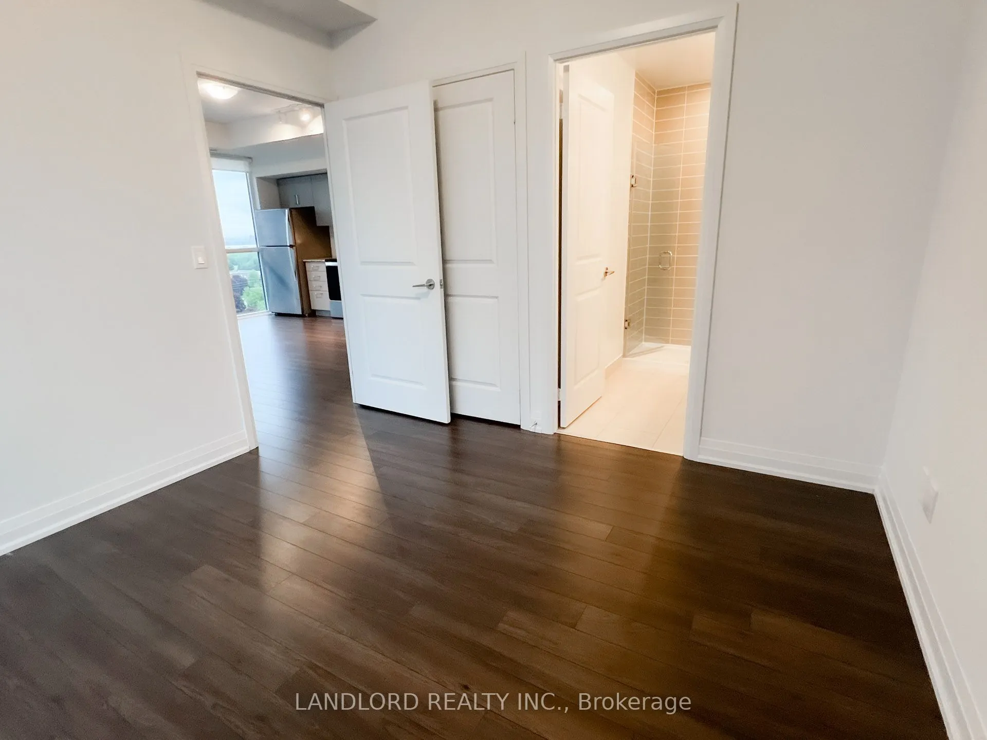 10 Meadowglen Place #1202