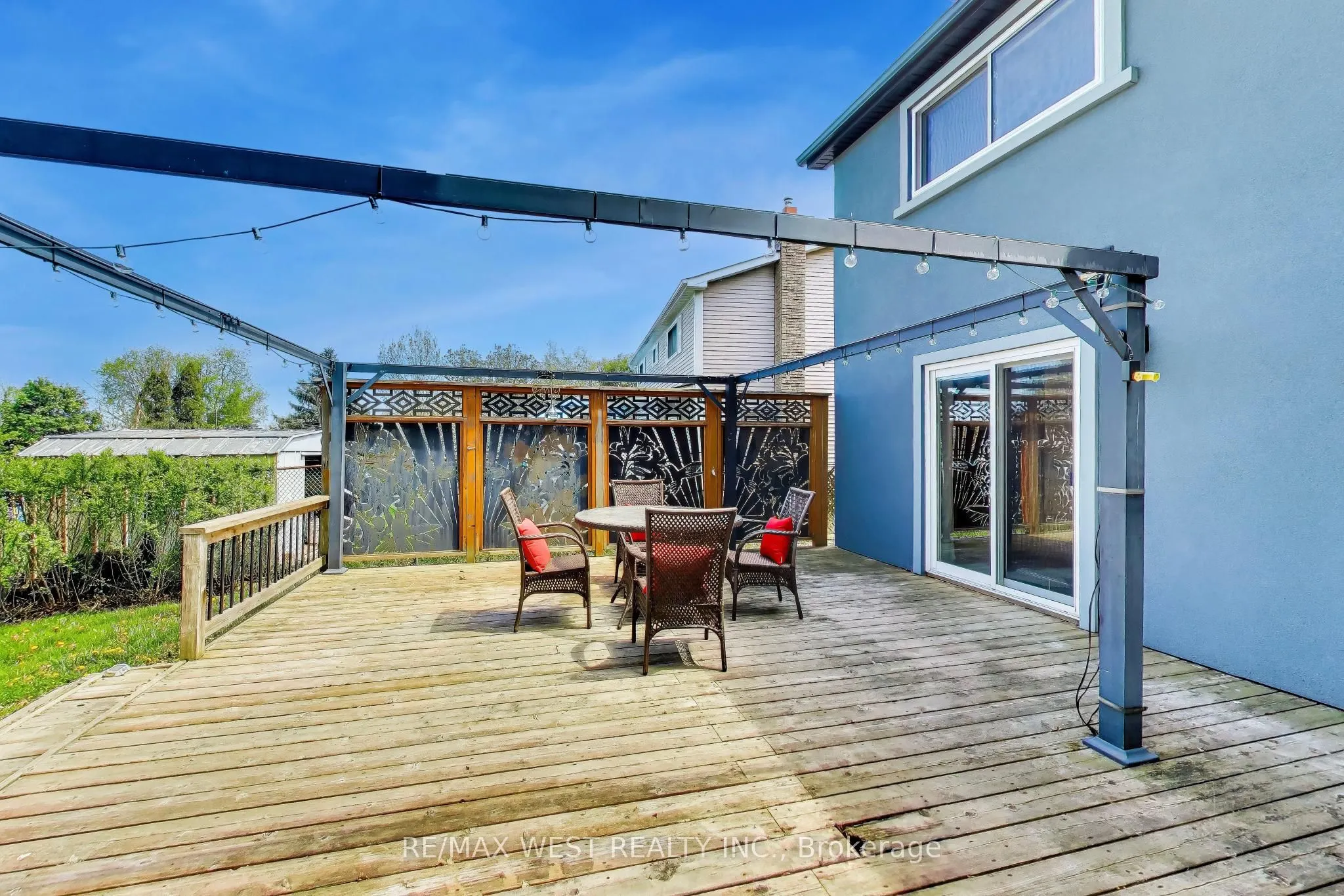 128 Roser Crescent