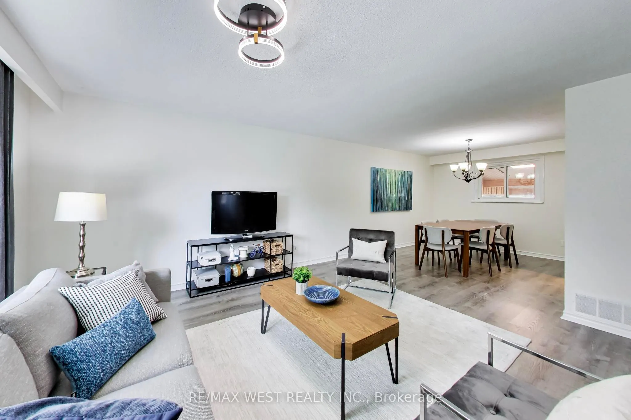 128 Roser Crescent