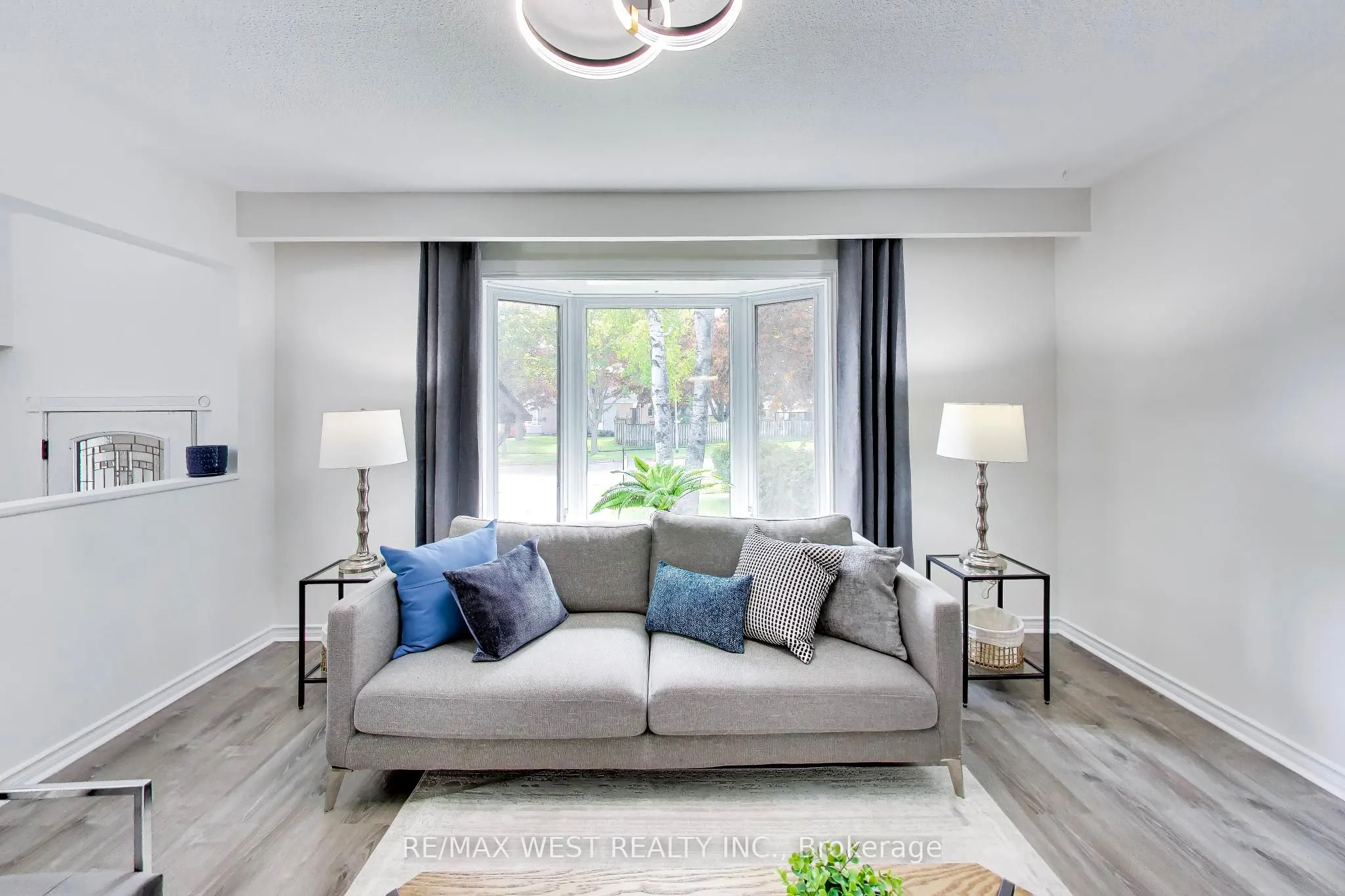 128 Roser Crescent