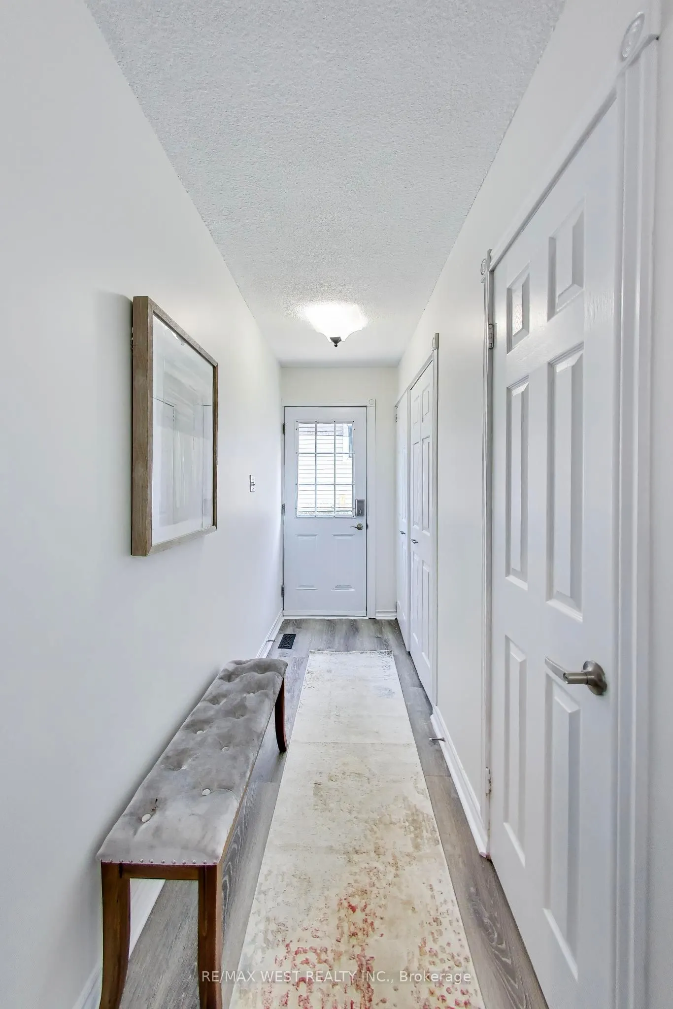 128 Roser Crescent