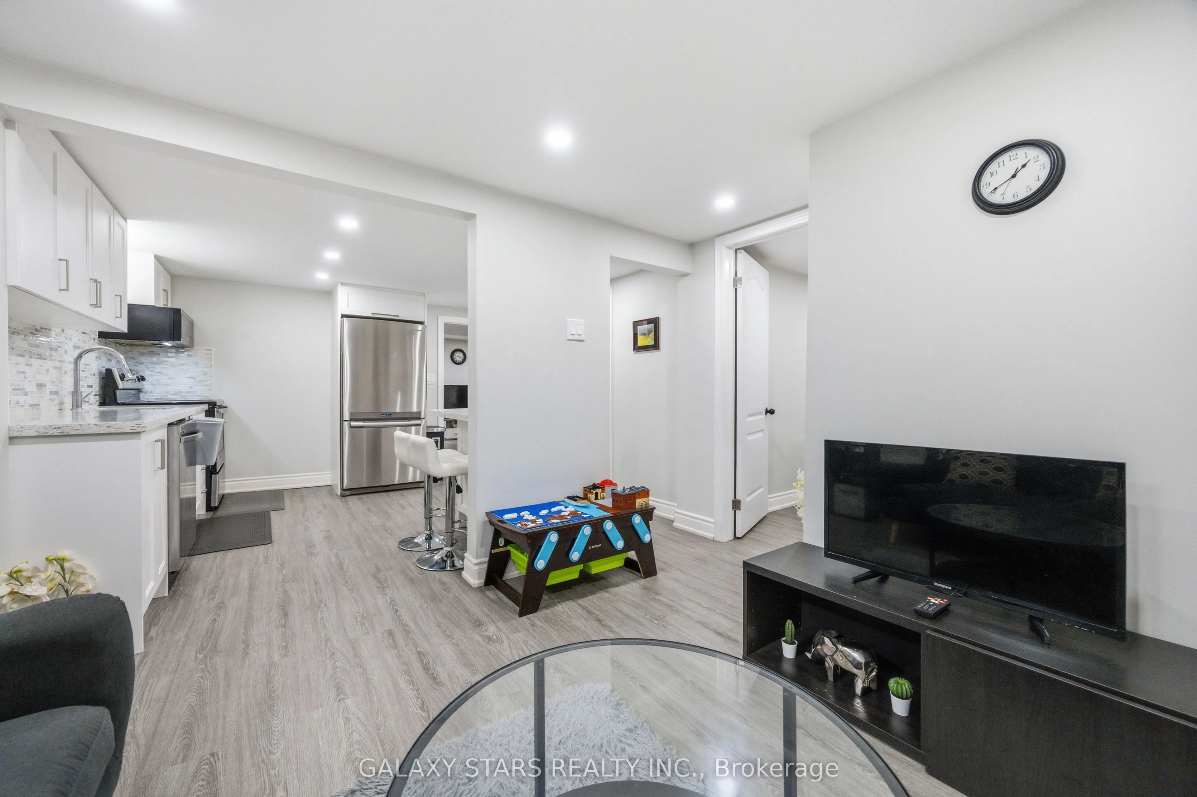 1177 Lisgar Avenue