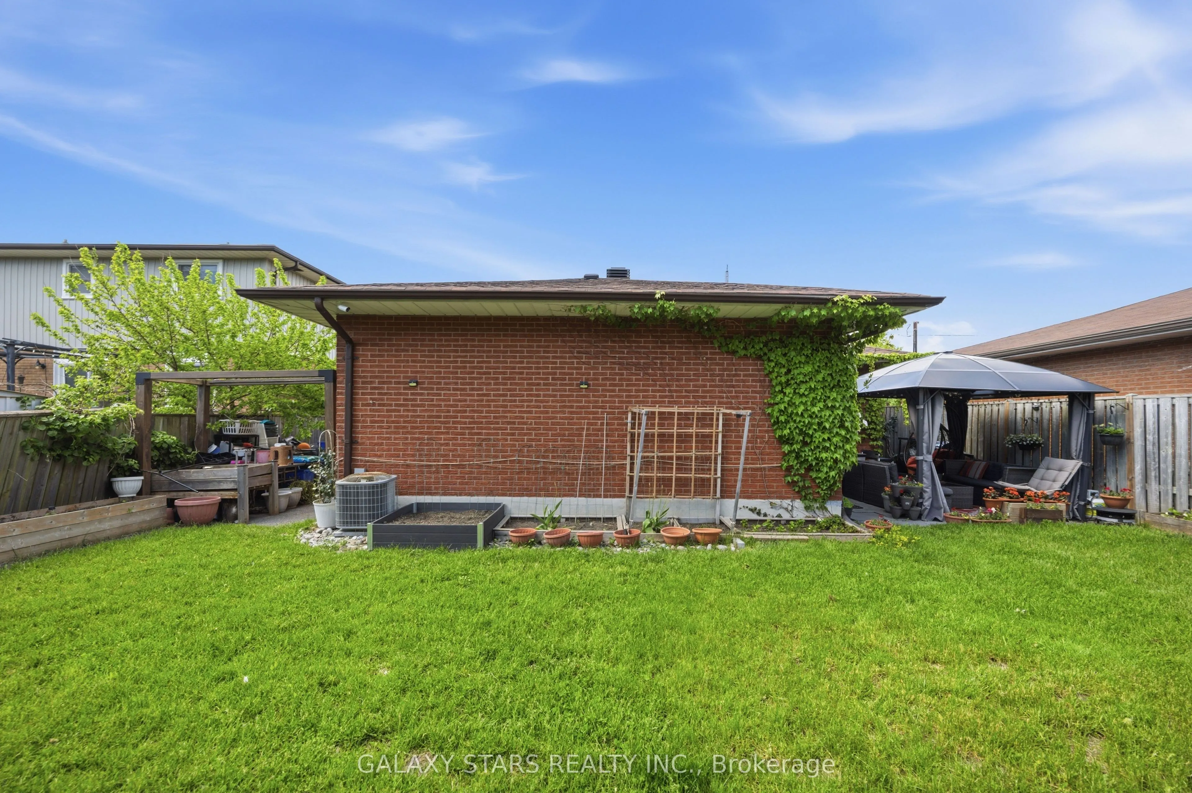 1177 Lisgar Avenue