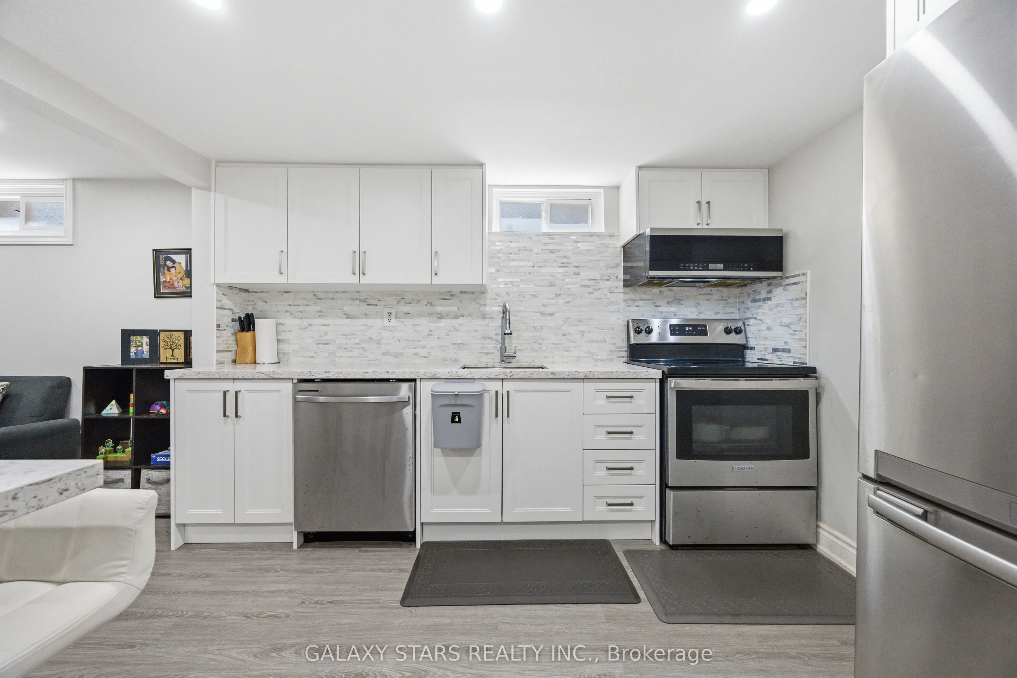 1177 Lisgar Avenue