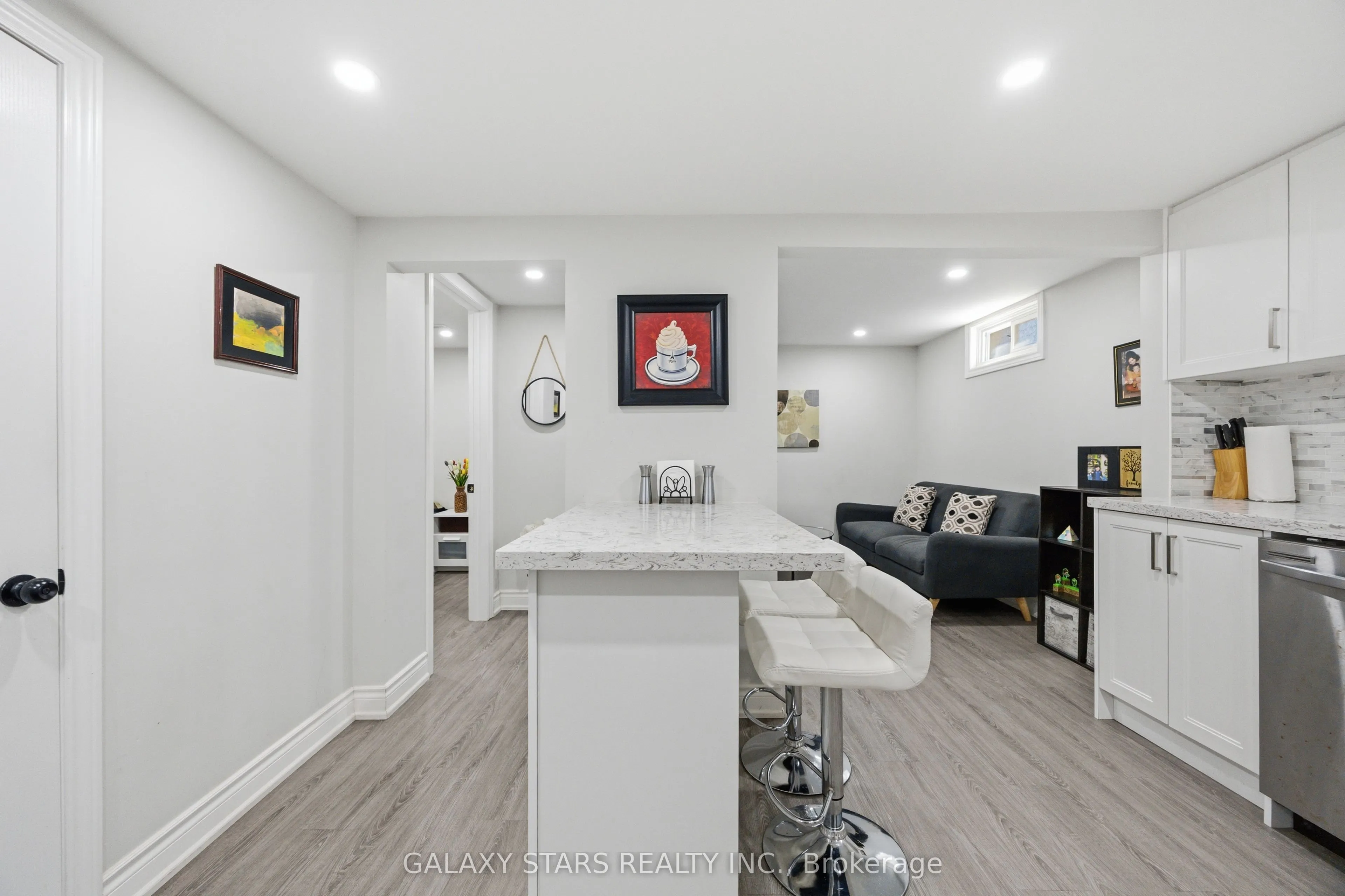 1177 Lisgar Avenue