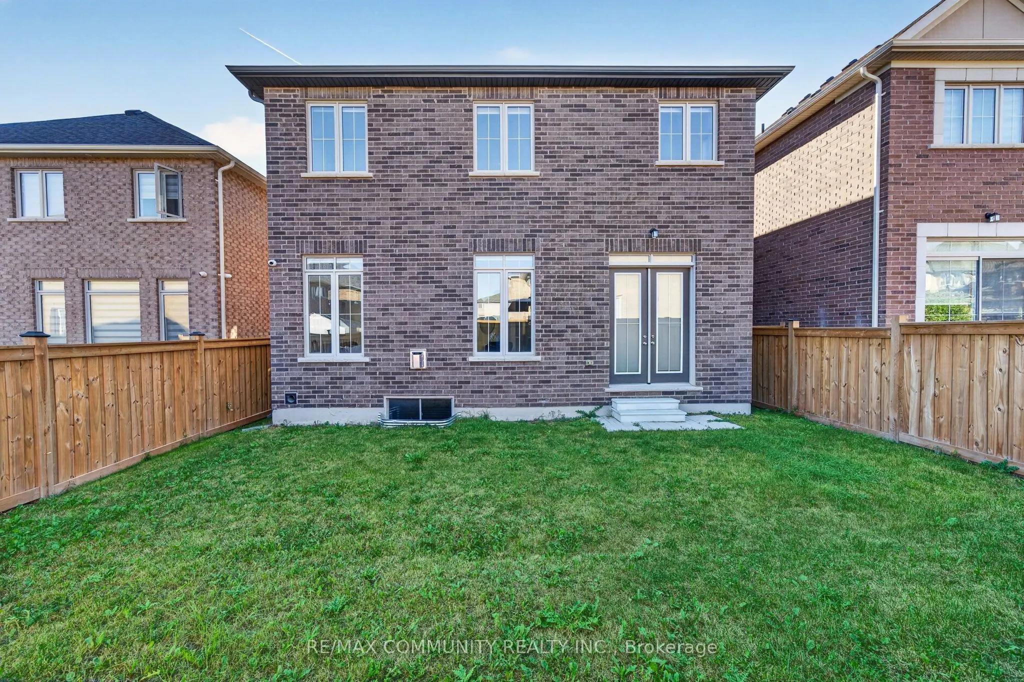 144 Auckland Drive