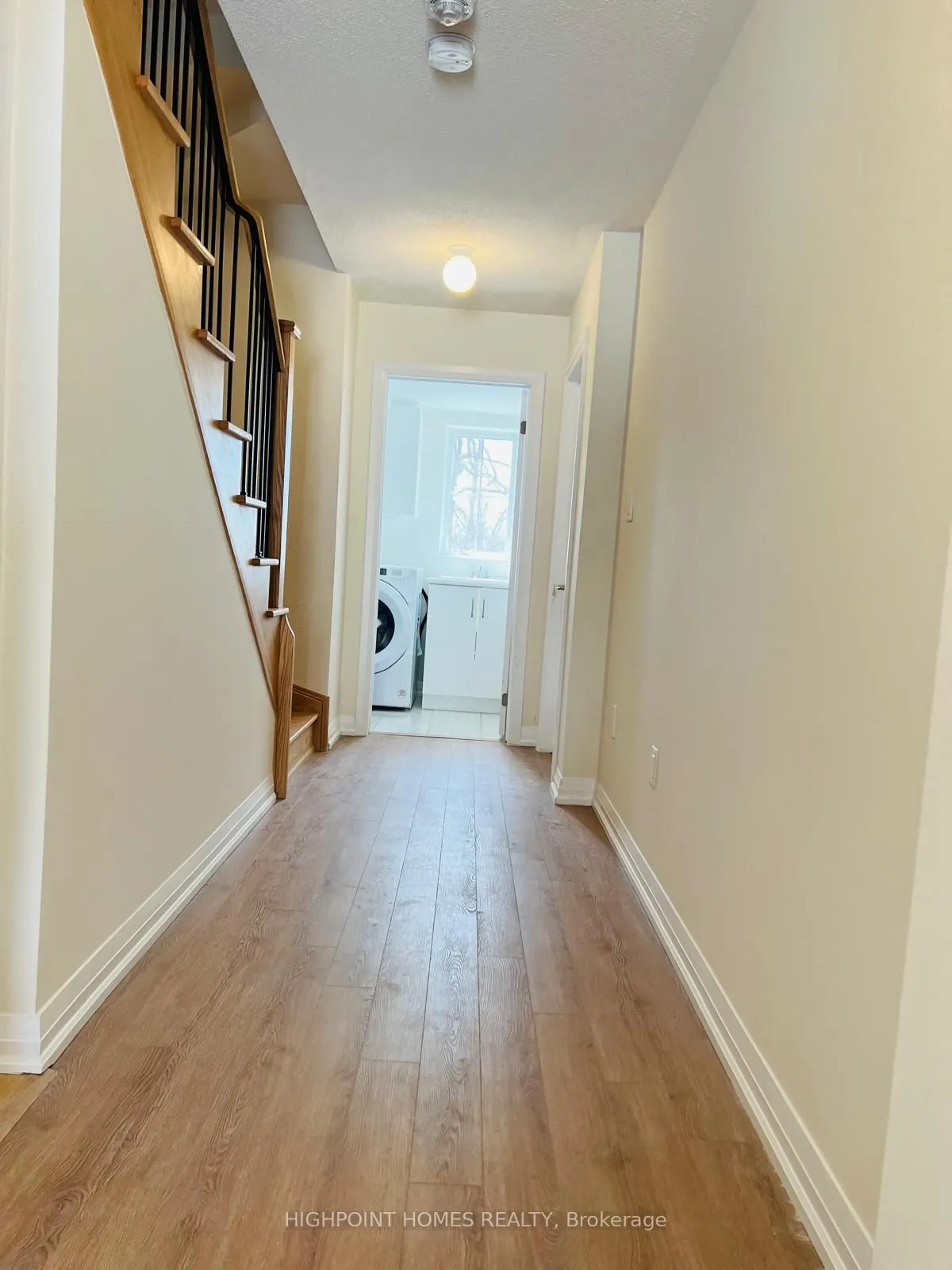 4 Coote Court