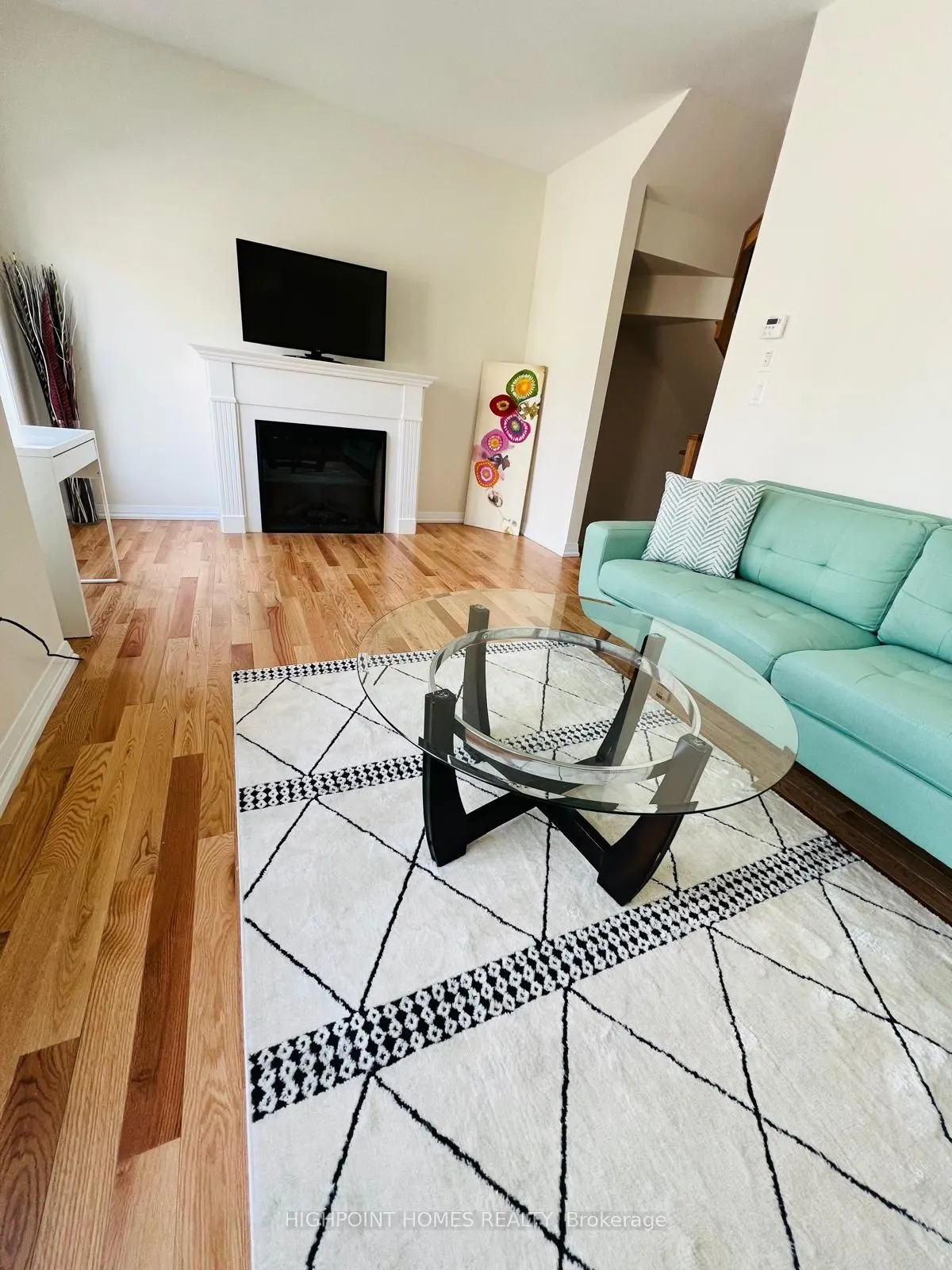 4 Coote Court